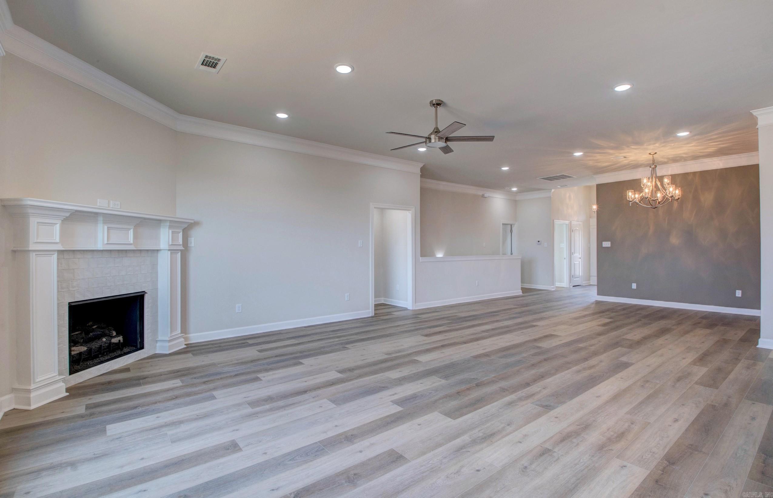 MAJESTIC POINTE - Residential