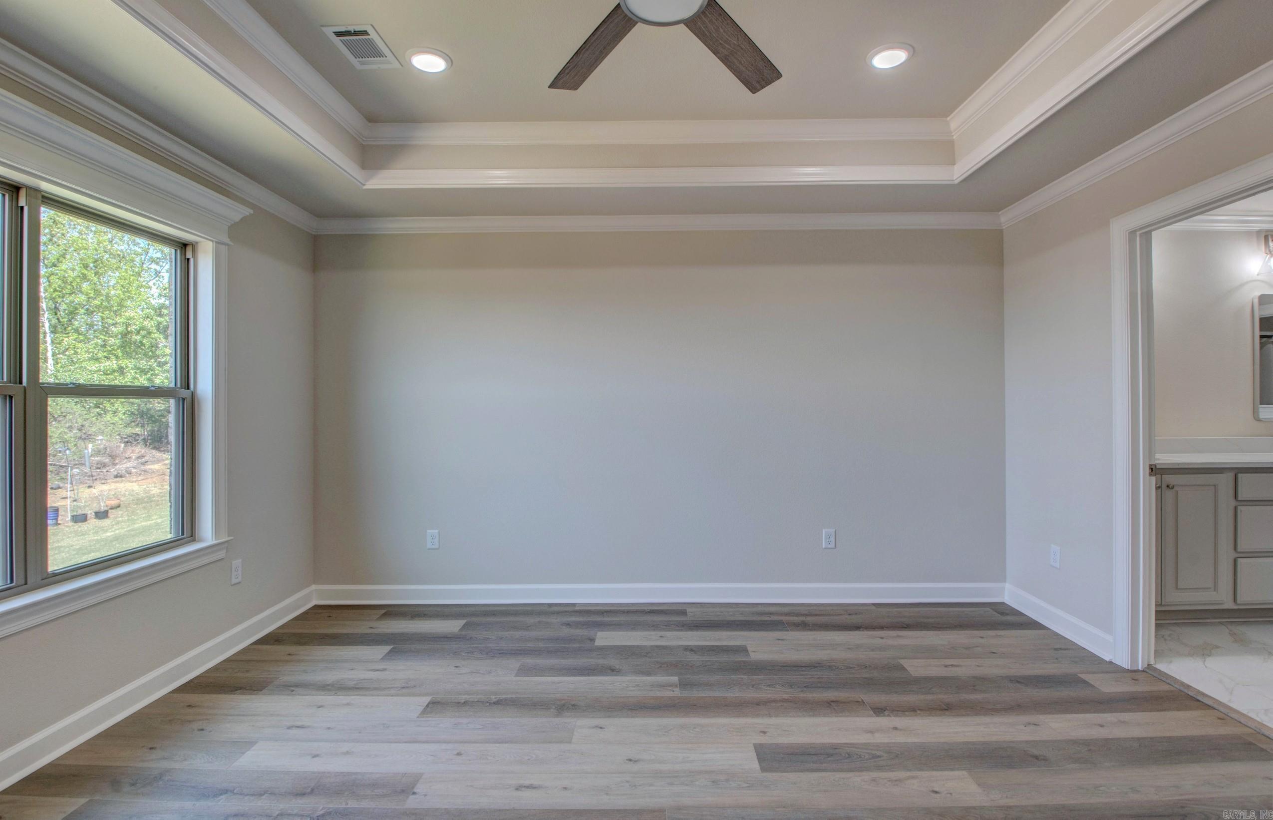 MAJESTIC POINTE - Residential