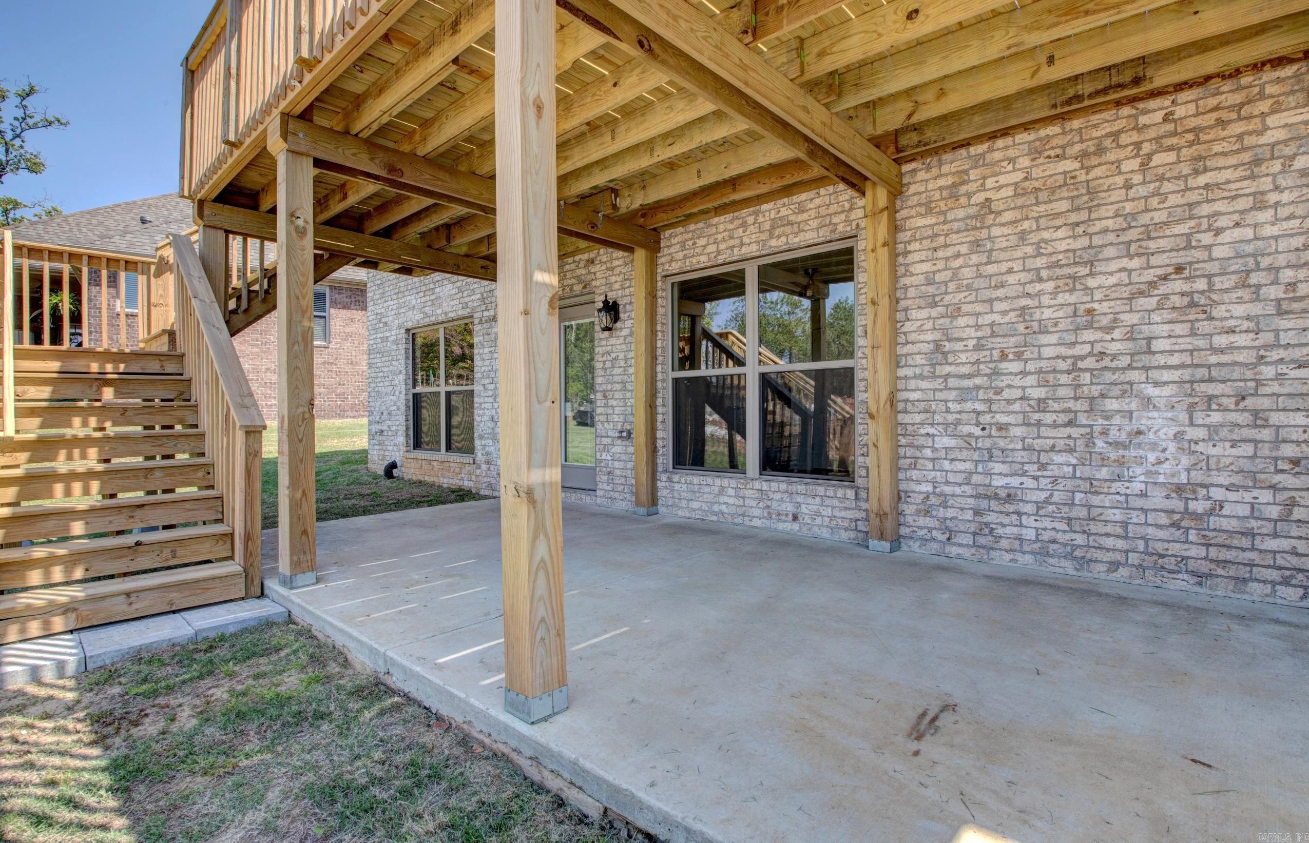 MAJESTIC POINTE - Residential