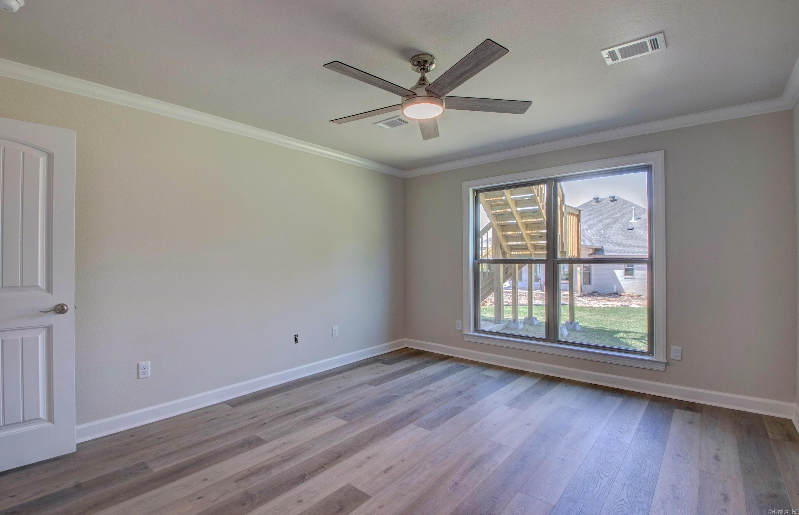 MAJESTIC POINTE - Residential