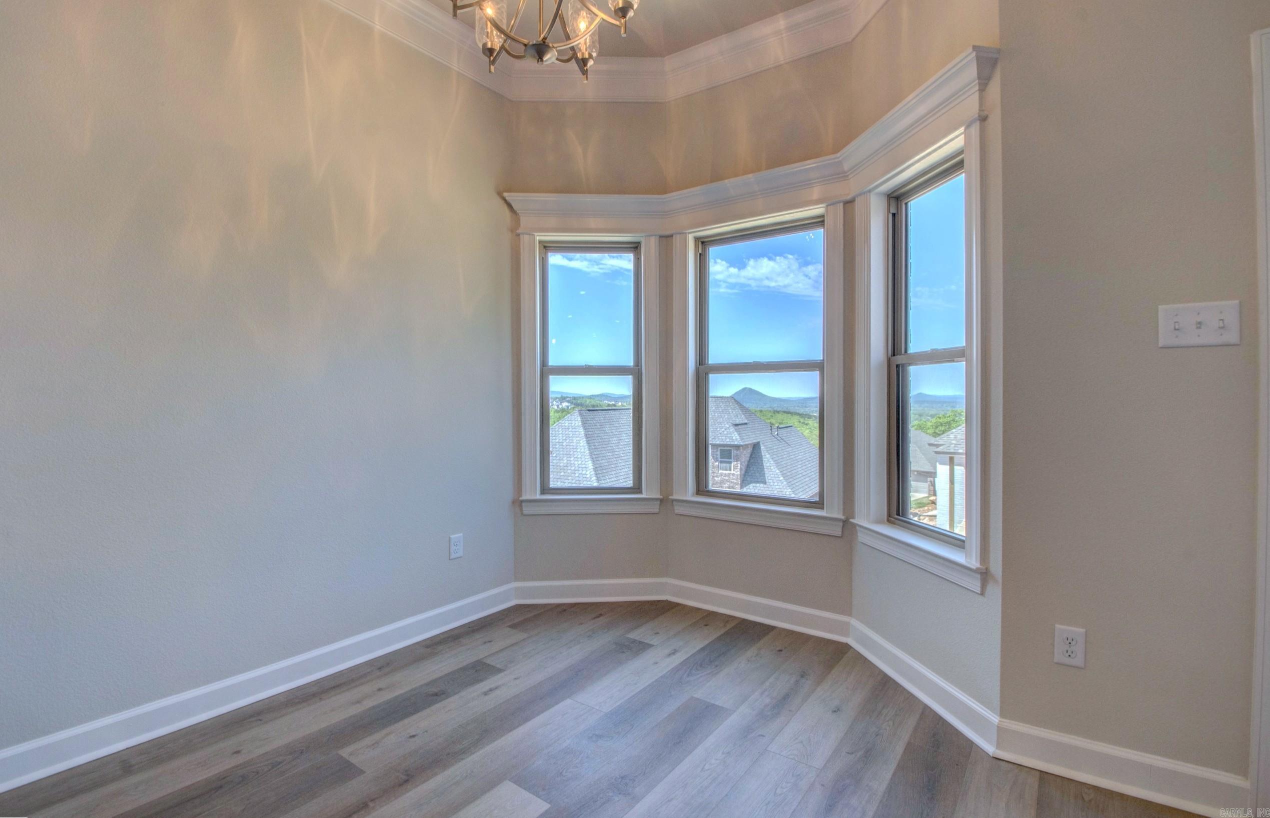 MAJESTIC POINTE - Residential