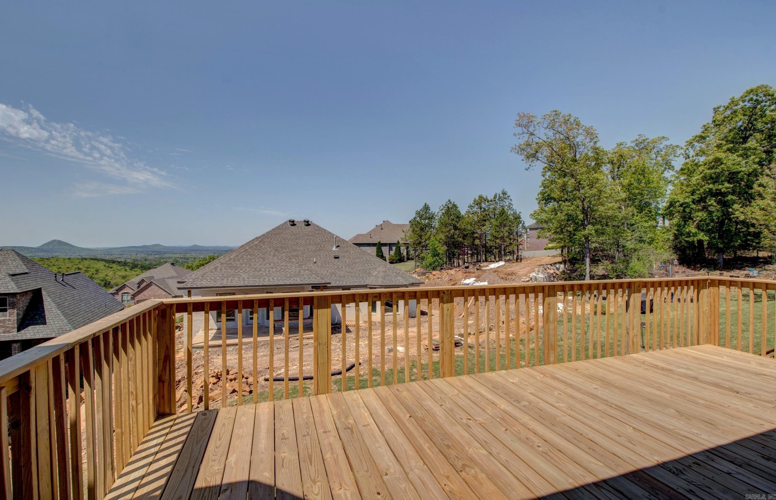 MAJESTIC POINTE - Residential