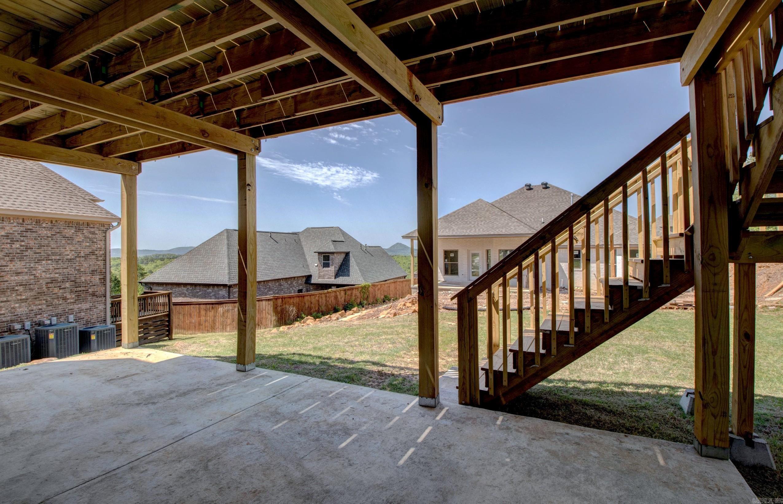 MAJESTIC POINTE - Residential