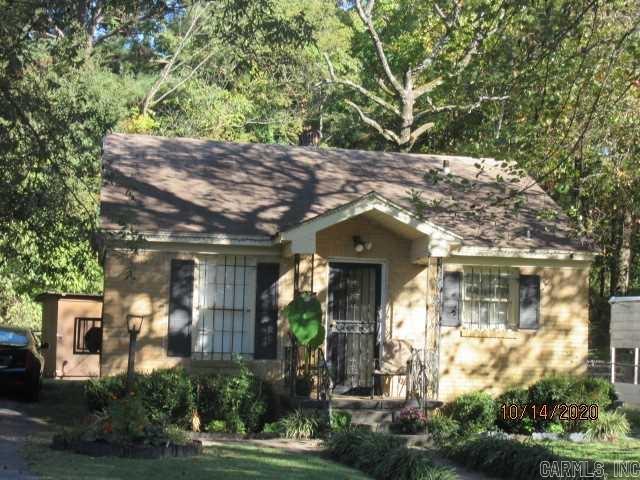 Great Investment property to add to your portfolio. With a Little elbow grease, This diamond will sparkle again. This property is being sold as is current condition at closing. There was an eletrical problem withthe property