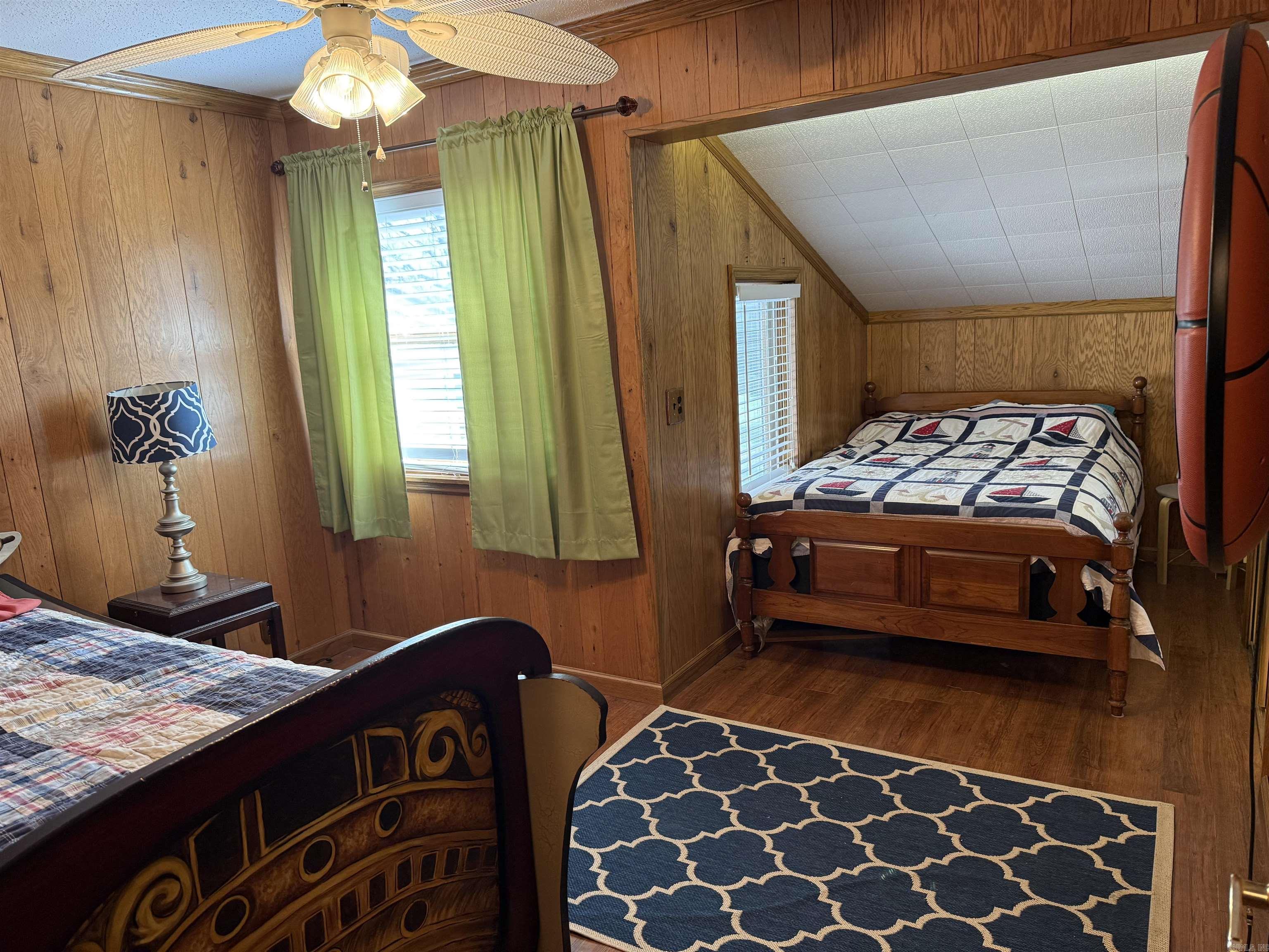 LAKEWOOD HILLS CONDO - Residential