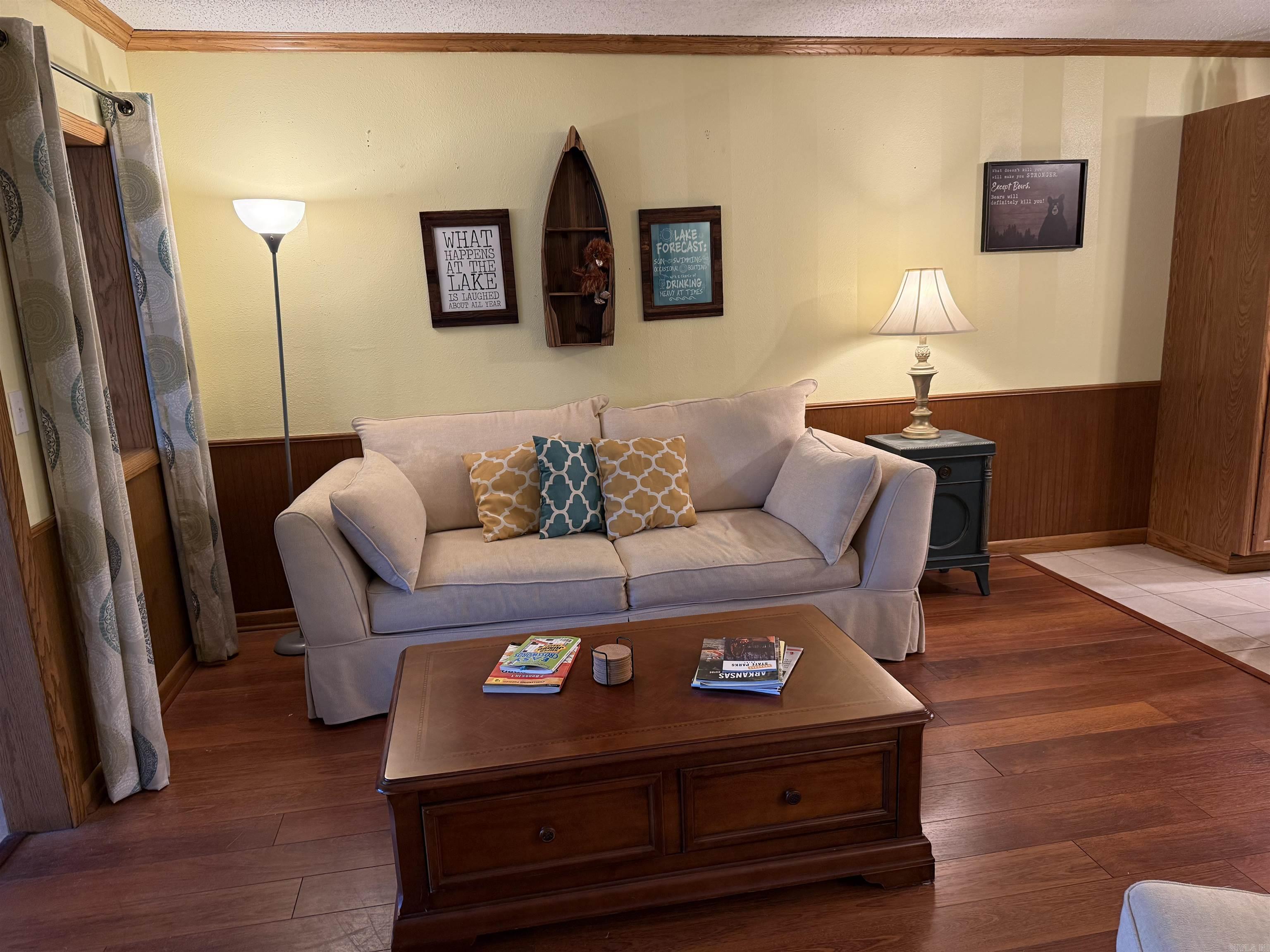 LAKEWOOD HILLS CONDO - Residential