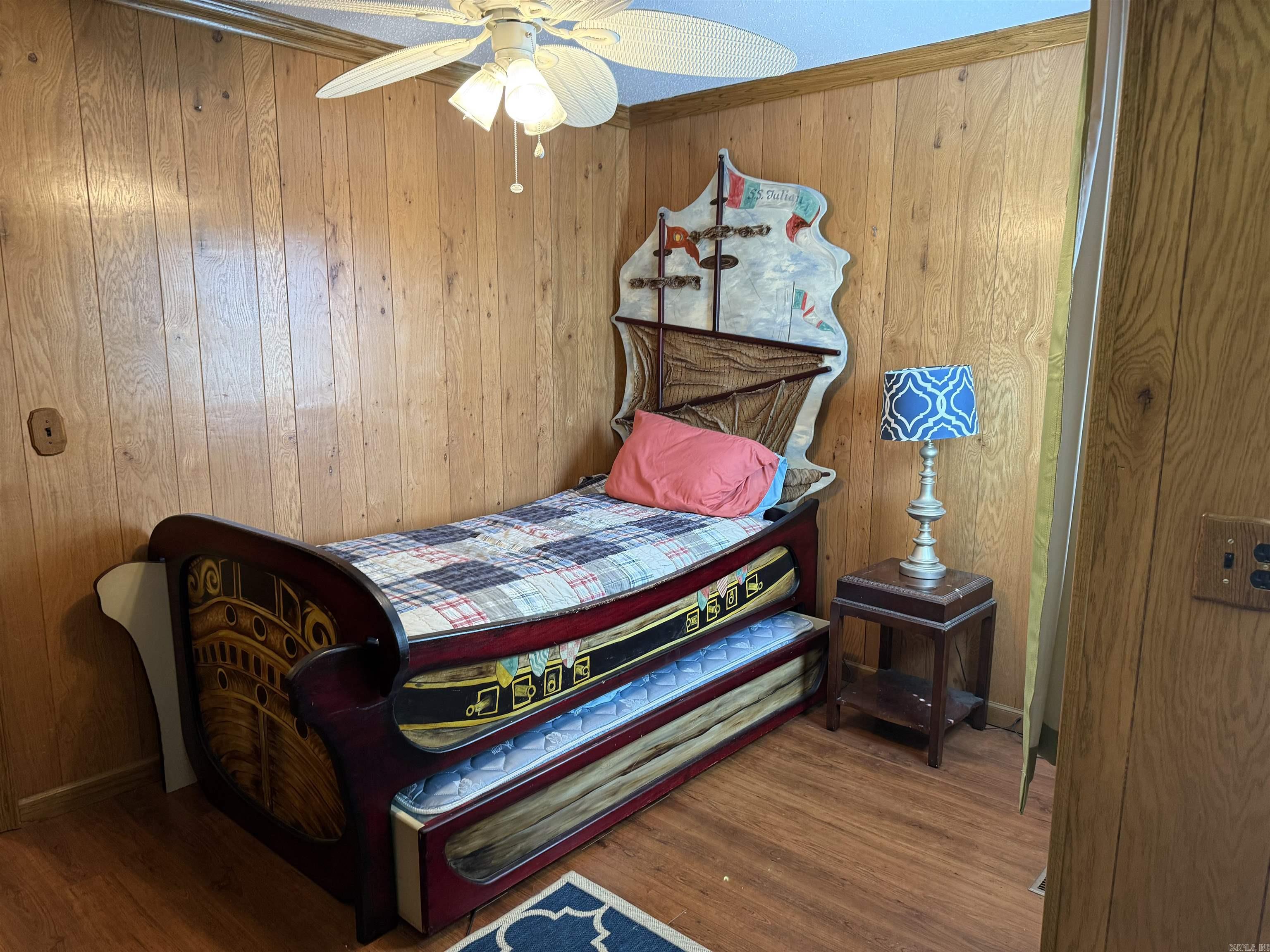 LAKEWOOD HILLS CONDO - Residential