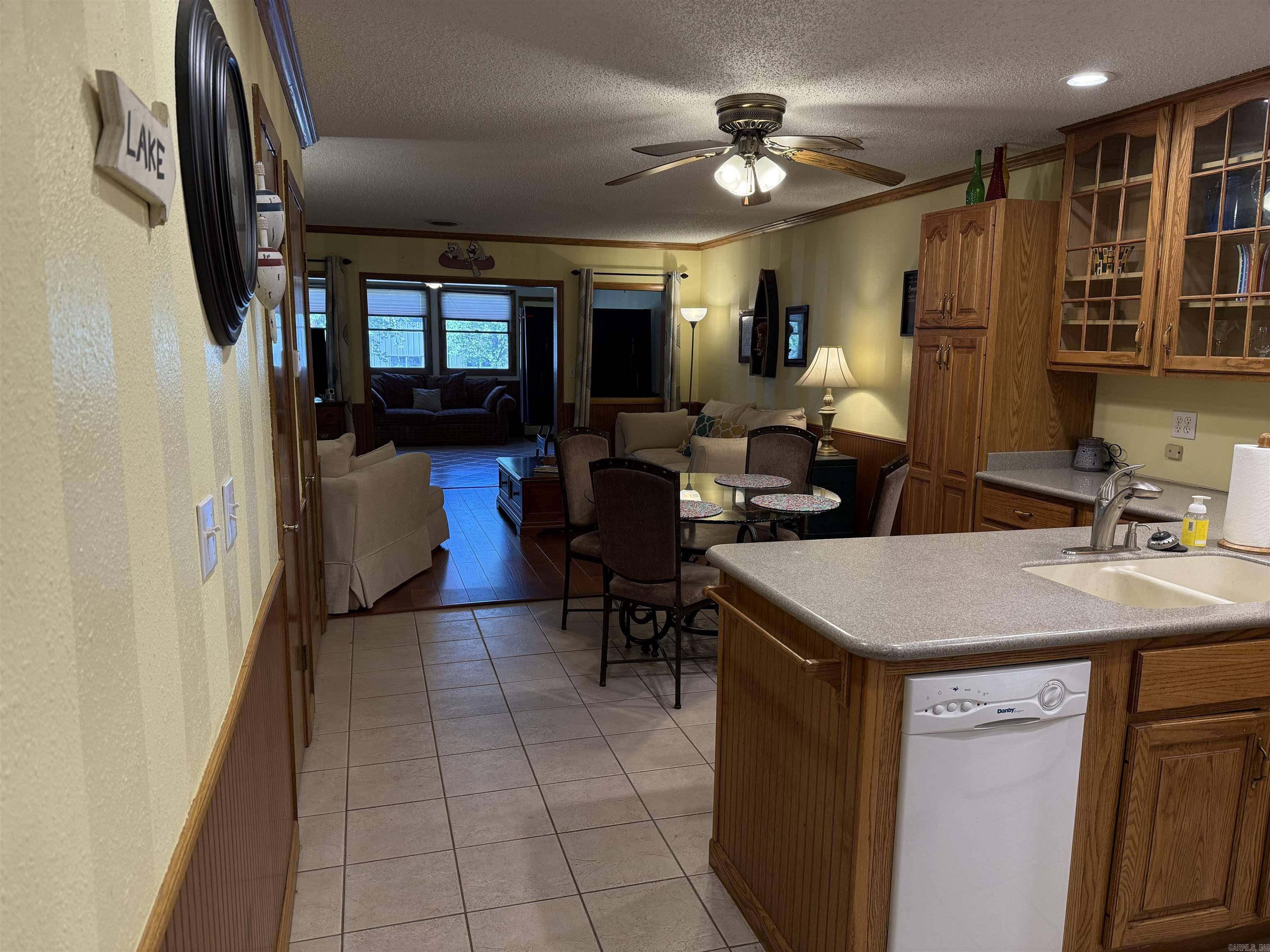 LAKEWOOD HILLS CONDO - Residential
