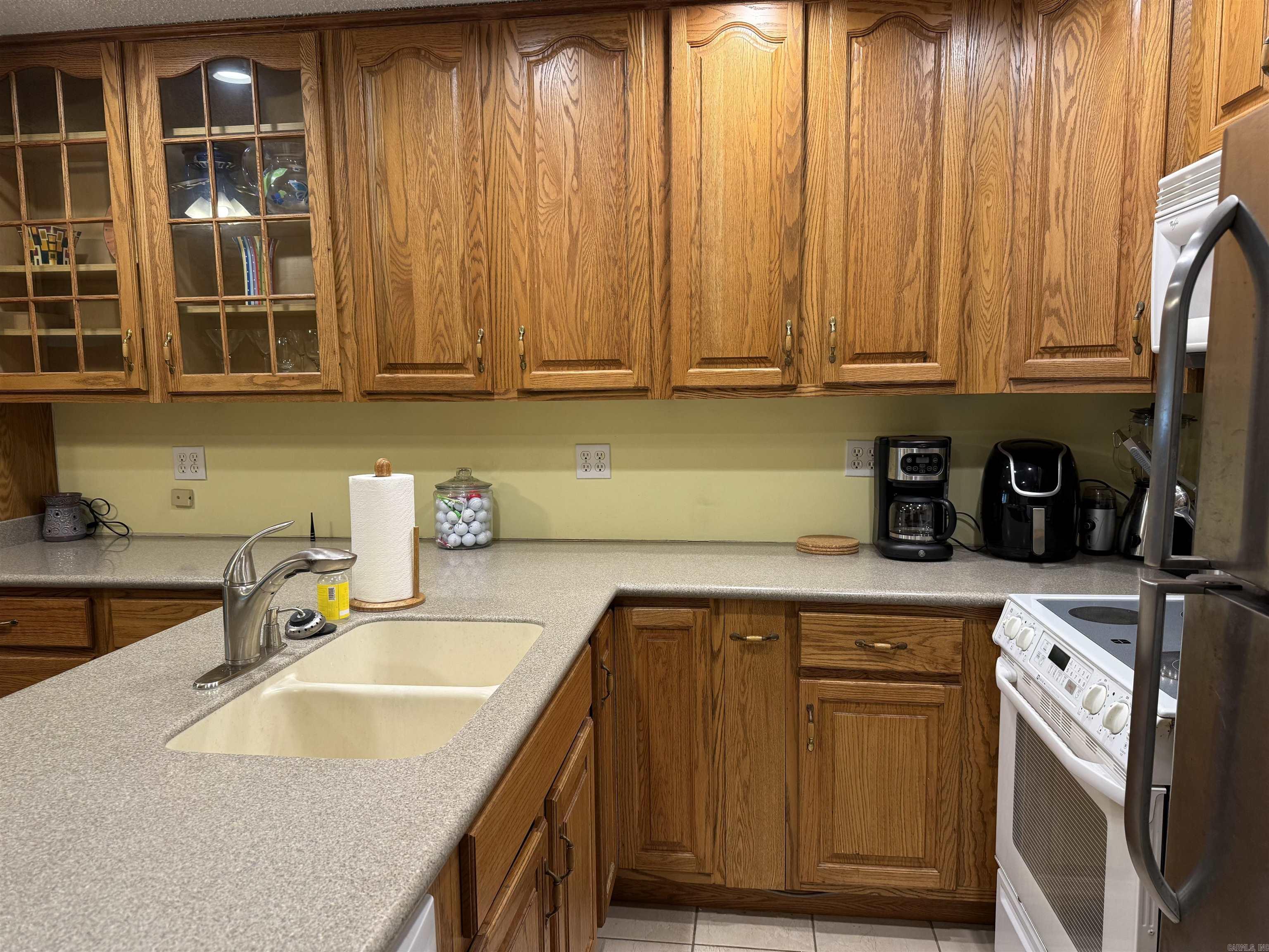 LAKEWOOD HILLS CONDO - Residential