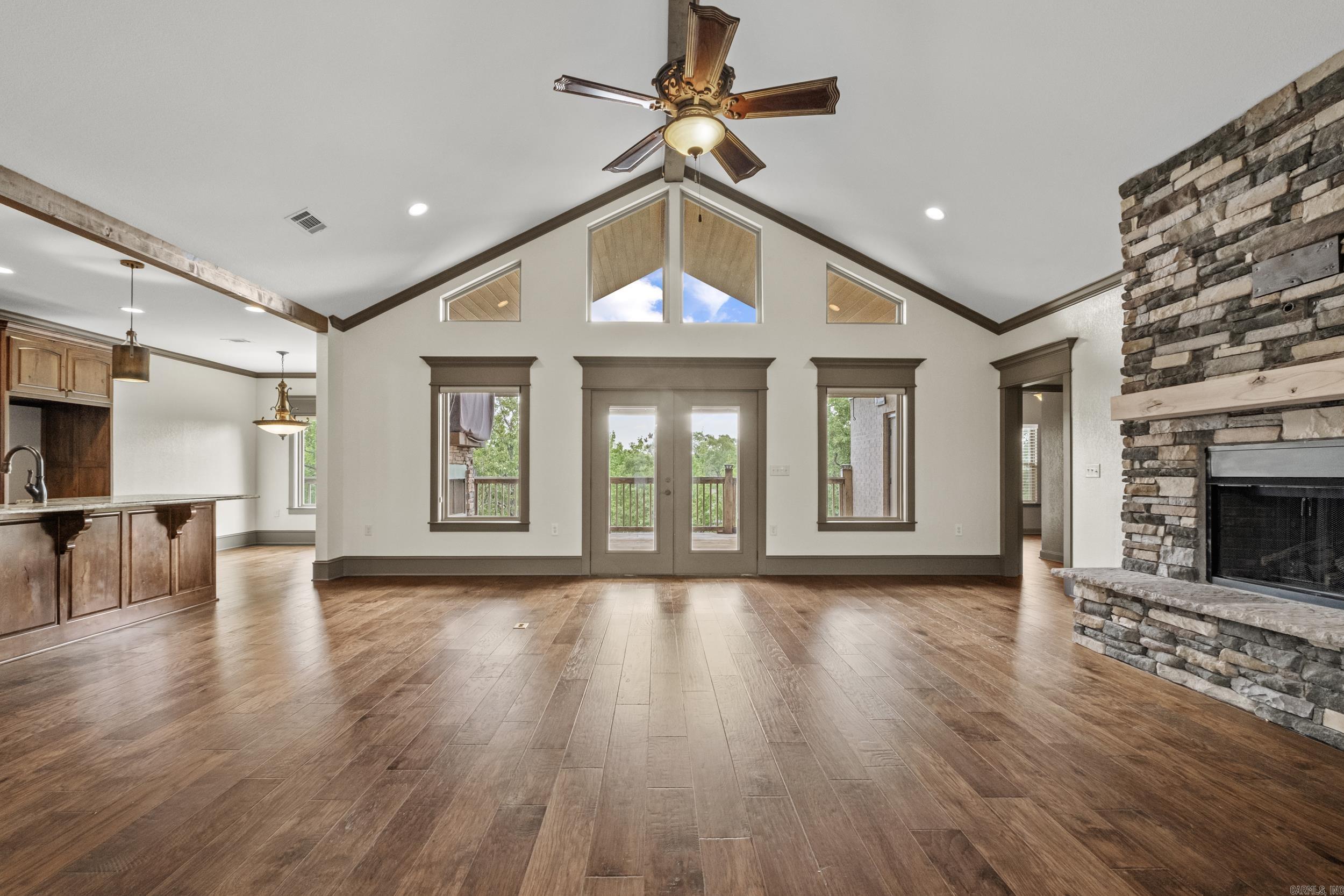 CREEKSIDE ADDN - Residential