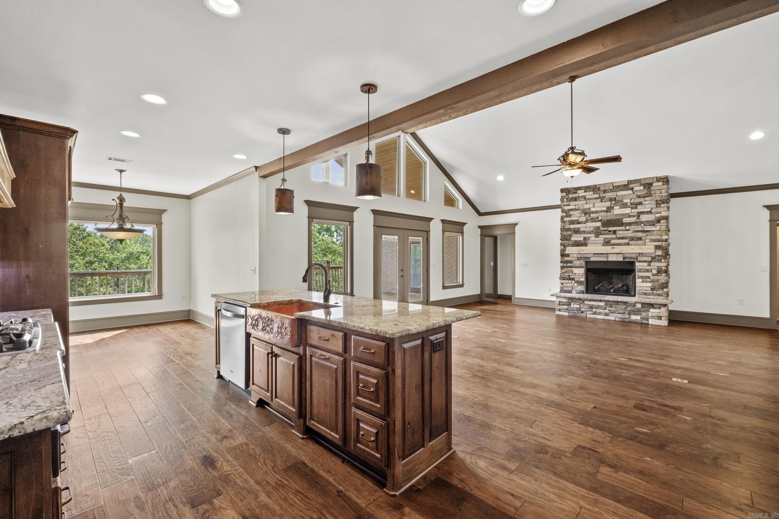 CREEKSIDE ADDN - Residential