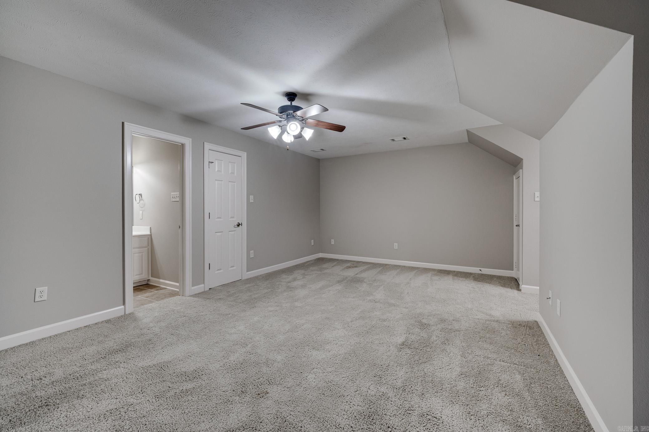 SOUTHWIND - Residential