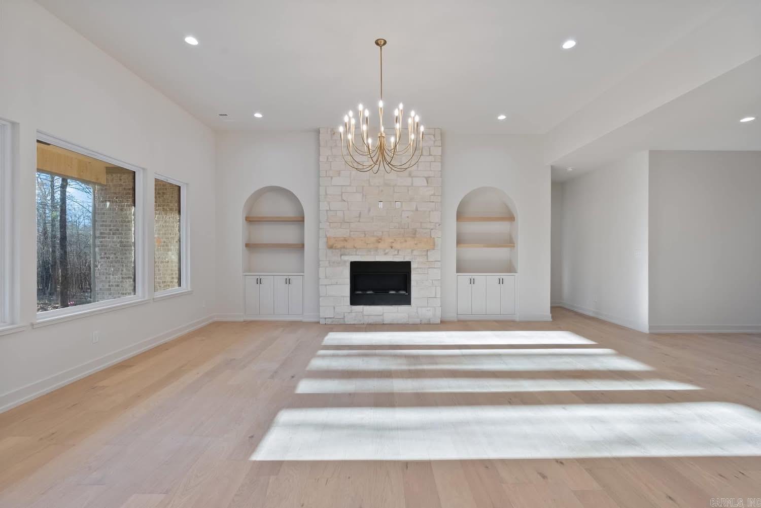 HAZEL OAK - Residential