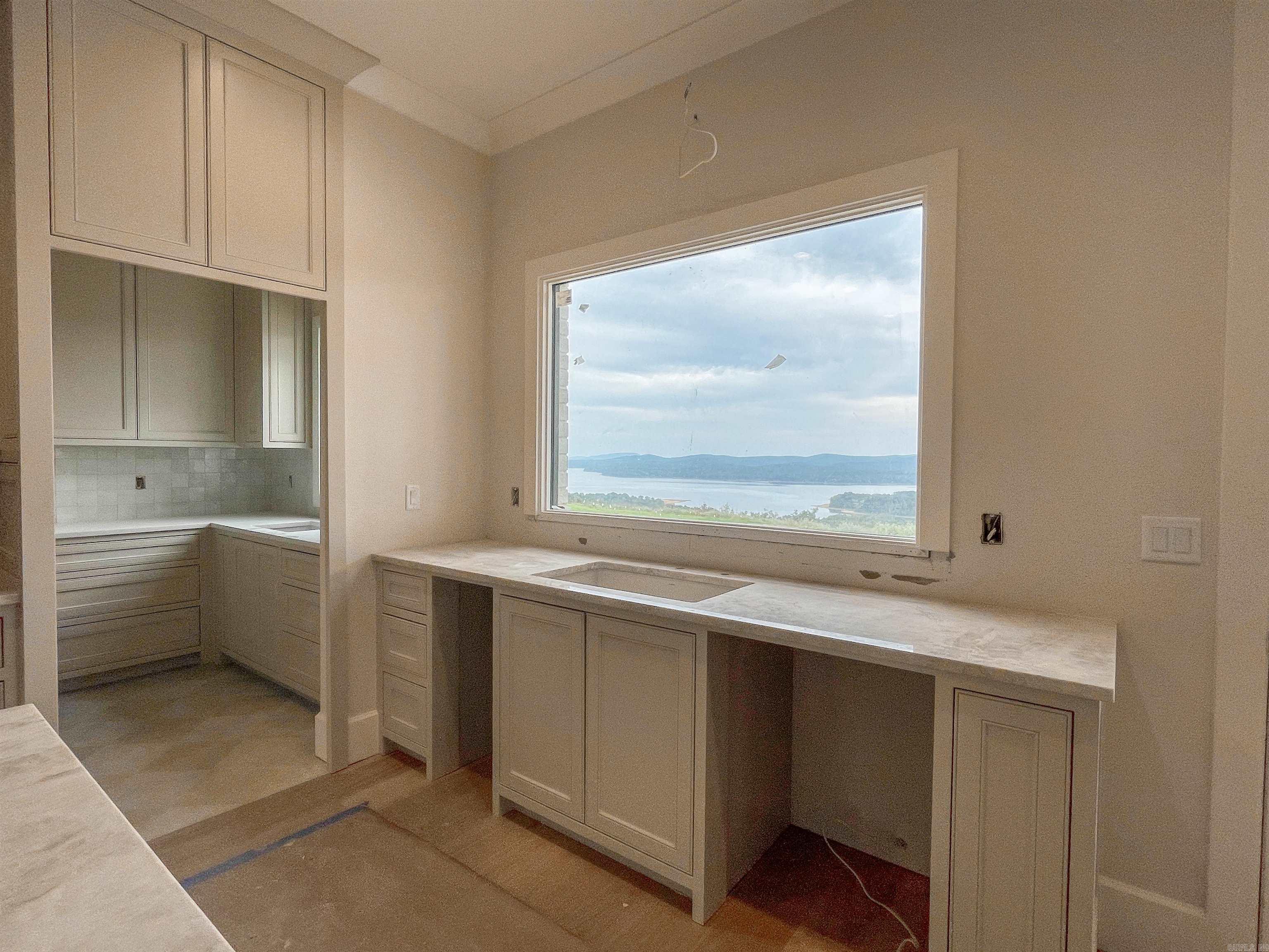 LAKEVIEW WEST - Residential