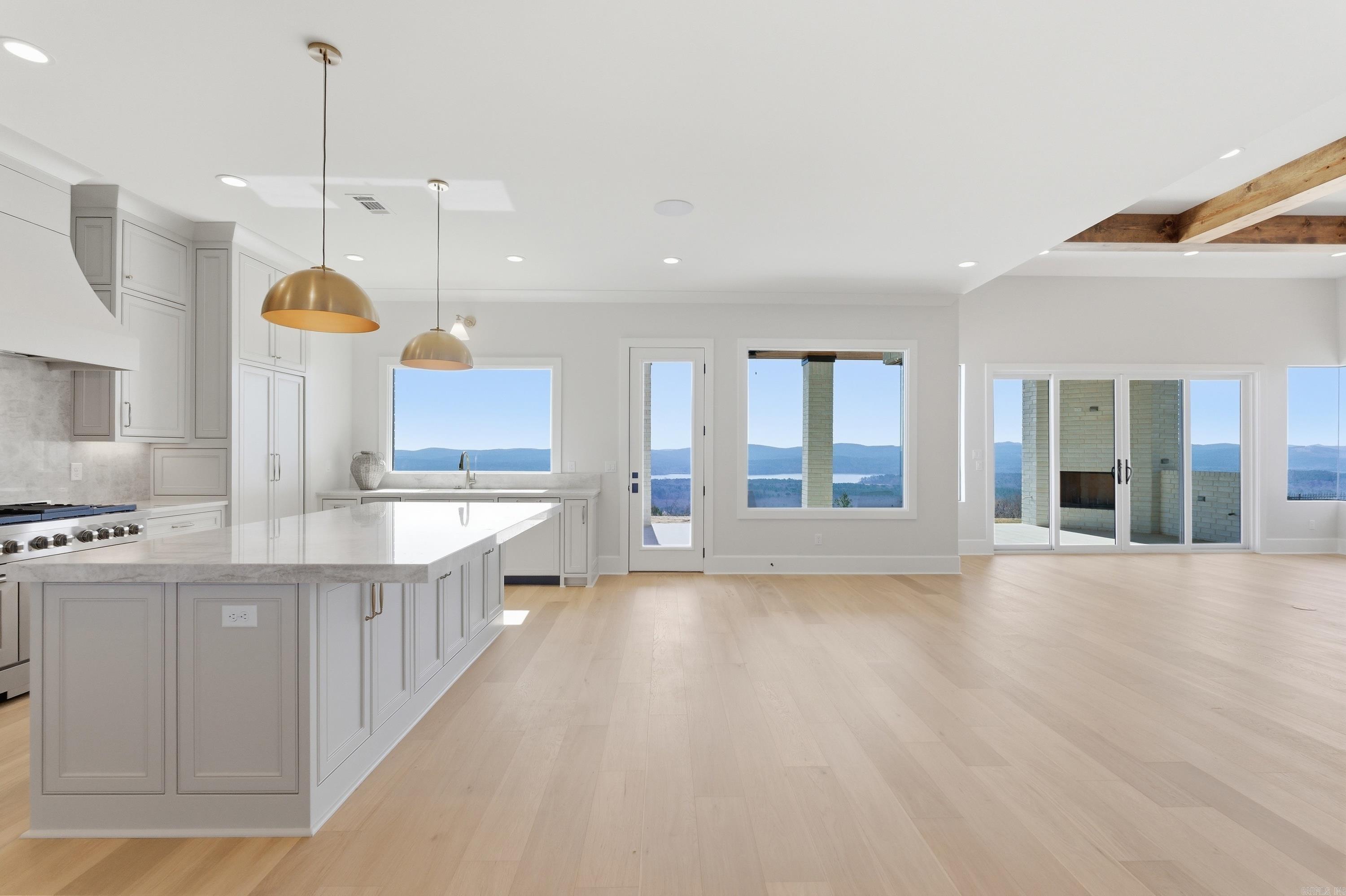 LAKEVIEW WEST - Residential