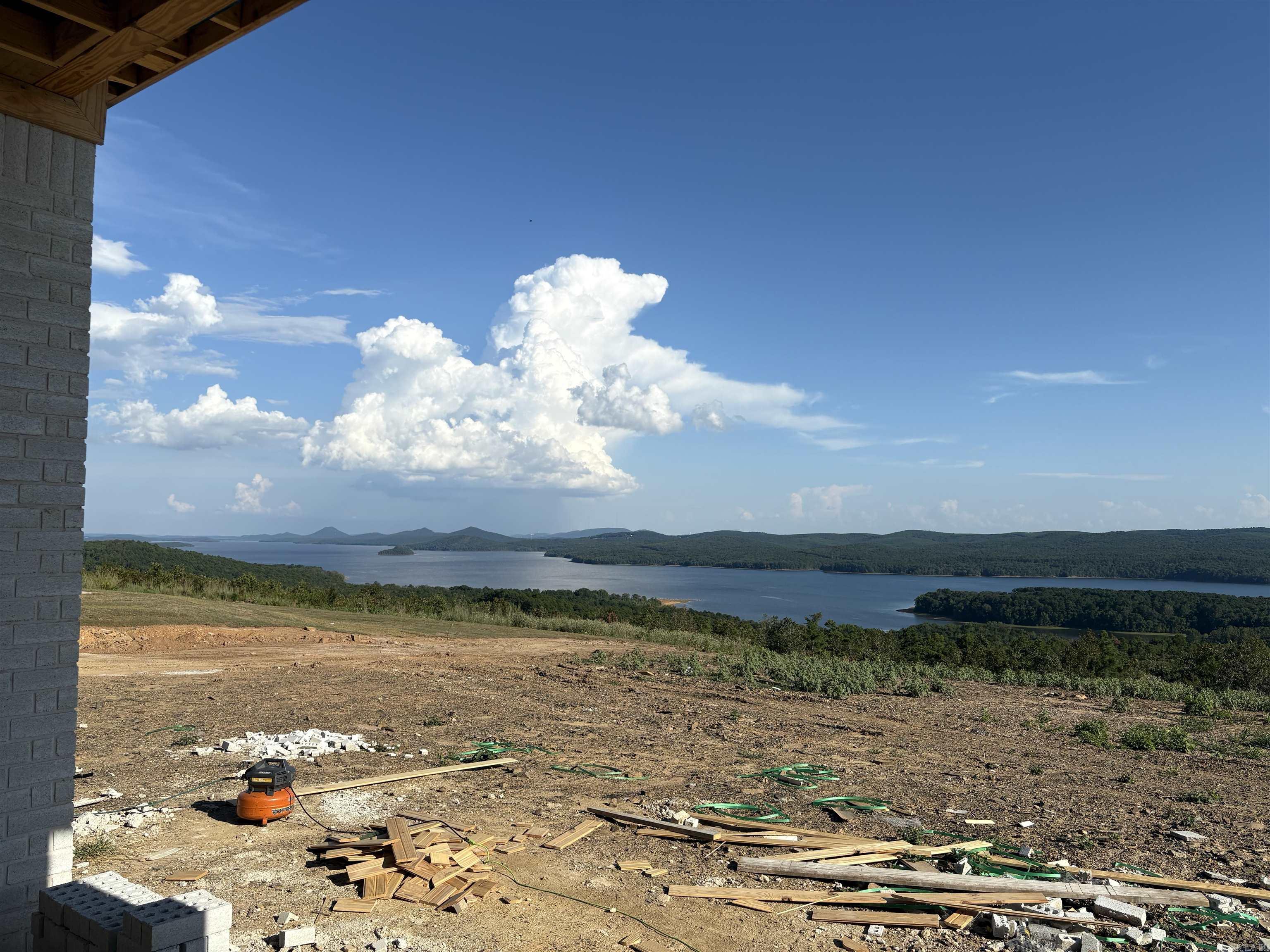 LAKEVIEW WEST - Residential