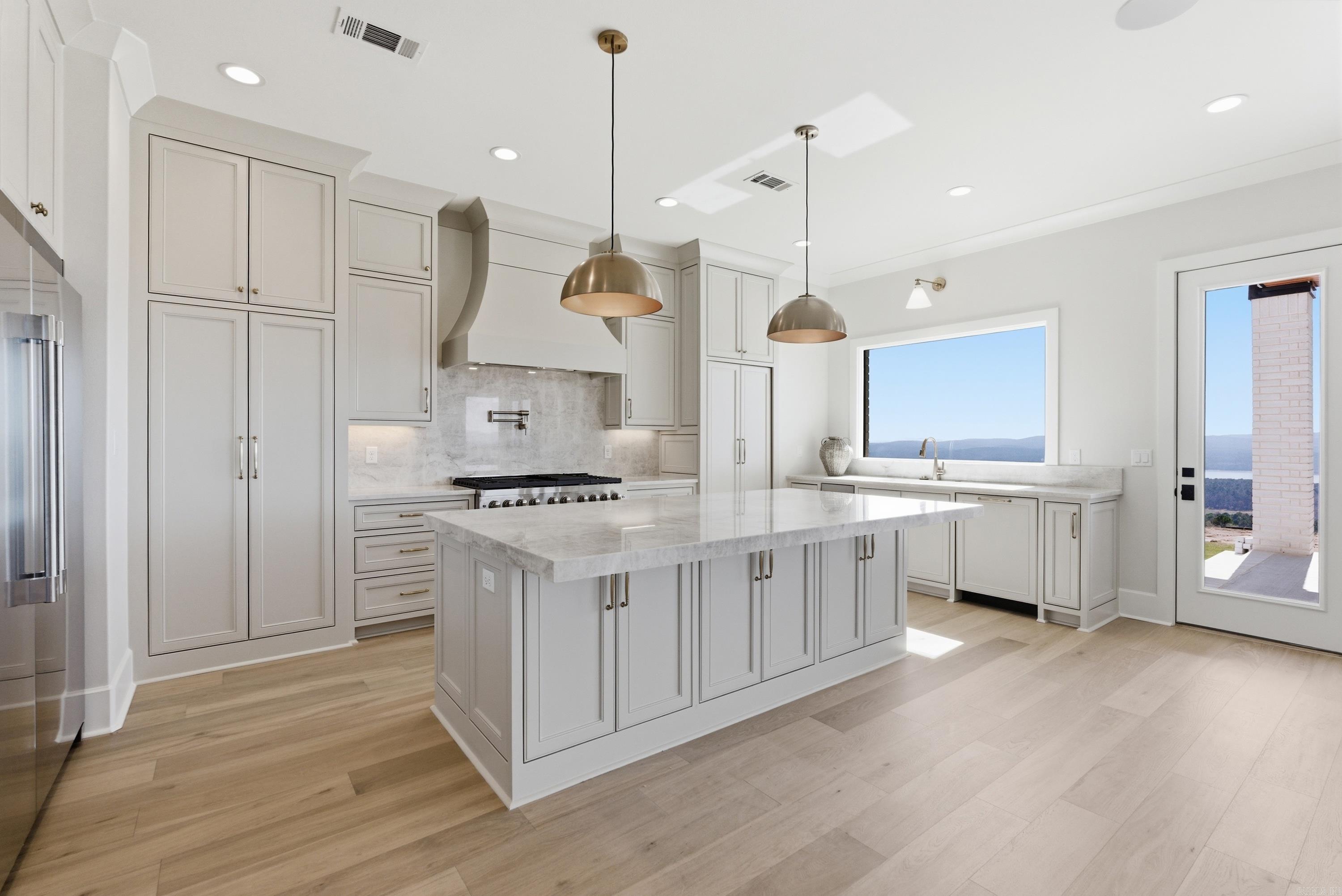 LAKEVIEW WEST - Residential