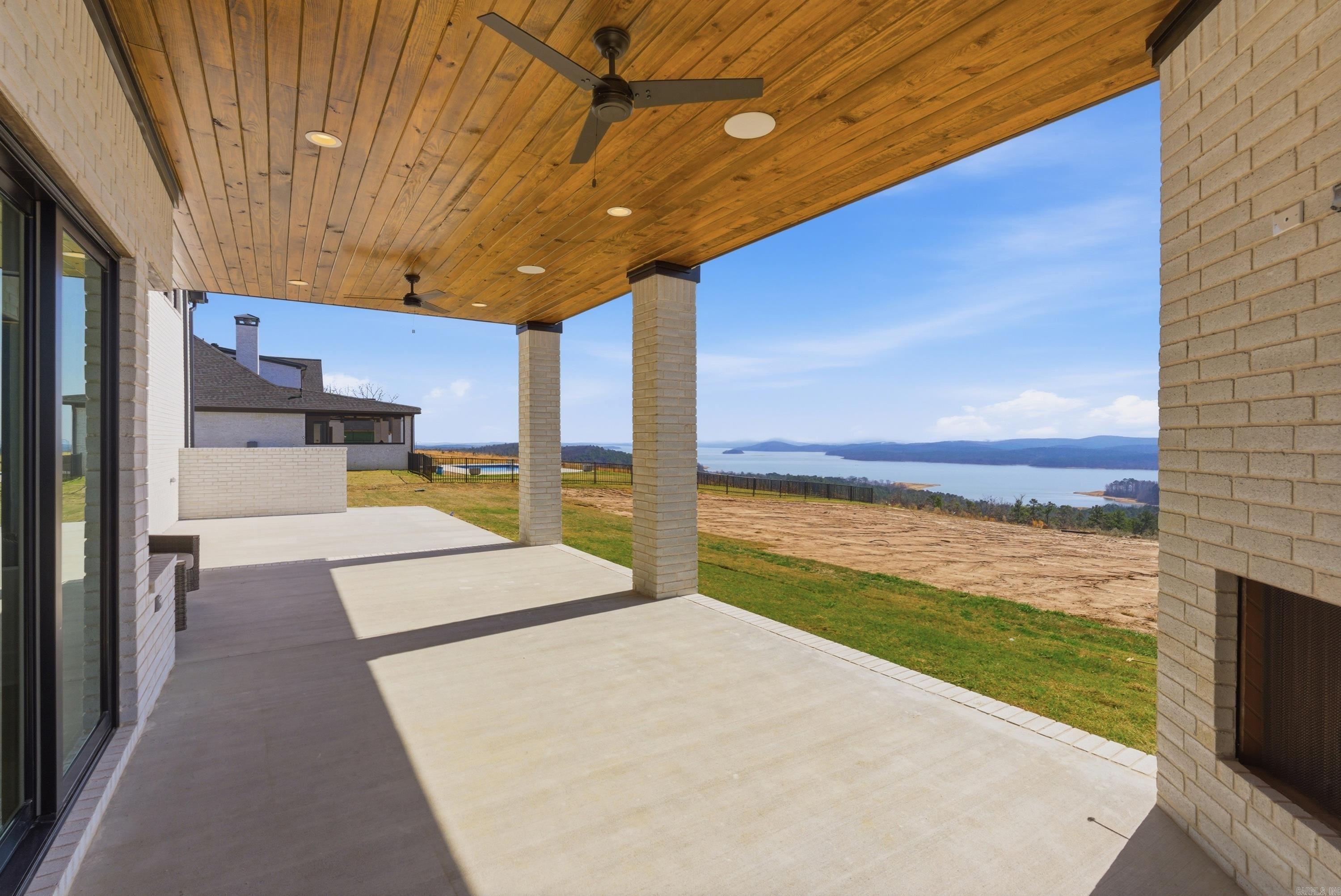 LAKEVIEW WEST - Residential