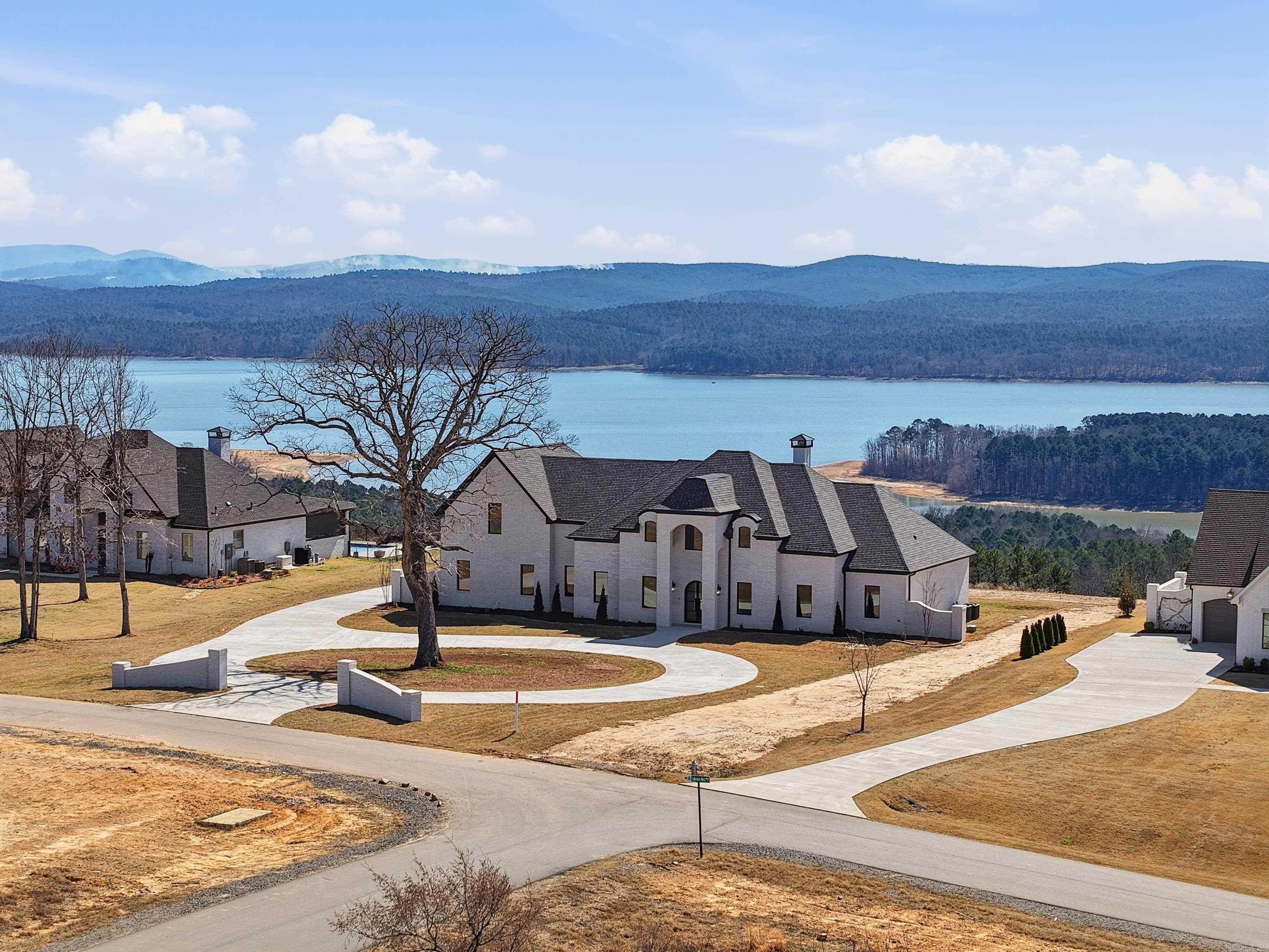 LAKEVIEW WEST - Residential