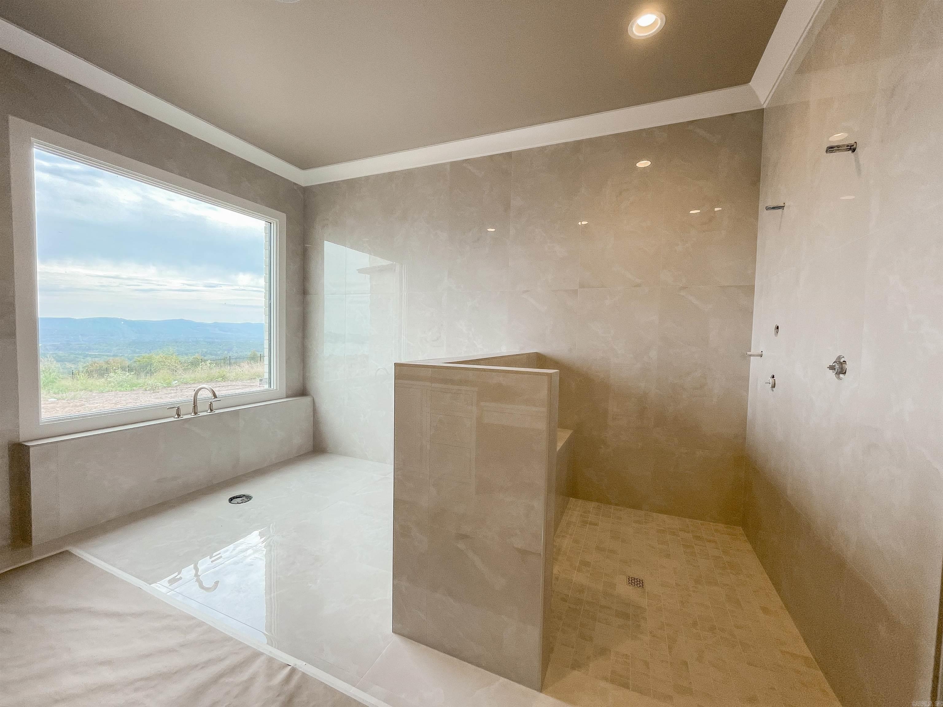 LAKEVIEW WEST - Residential