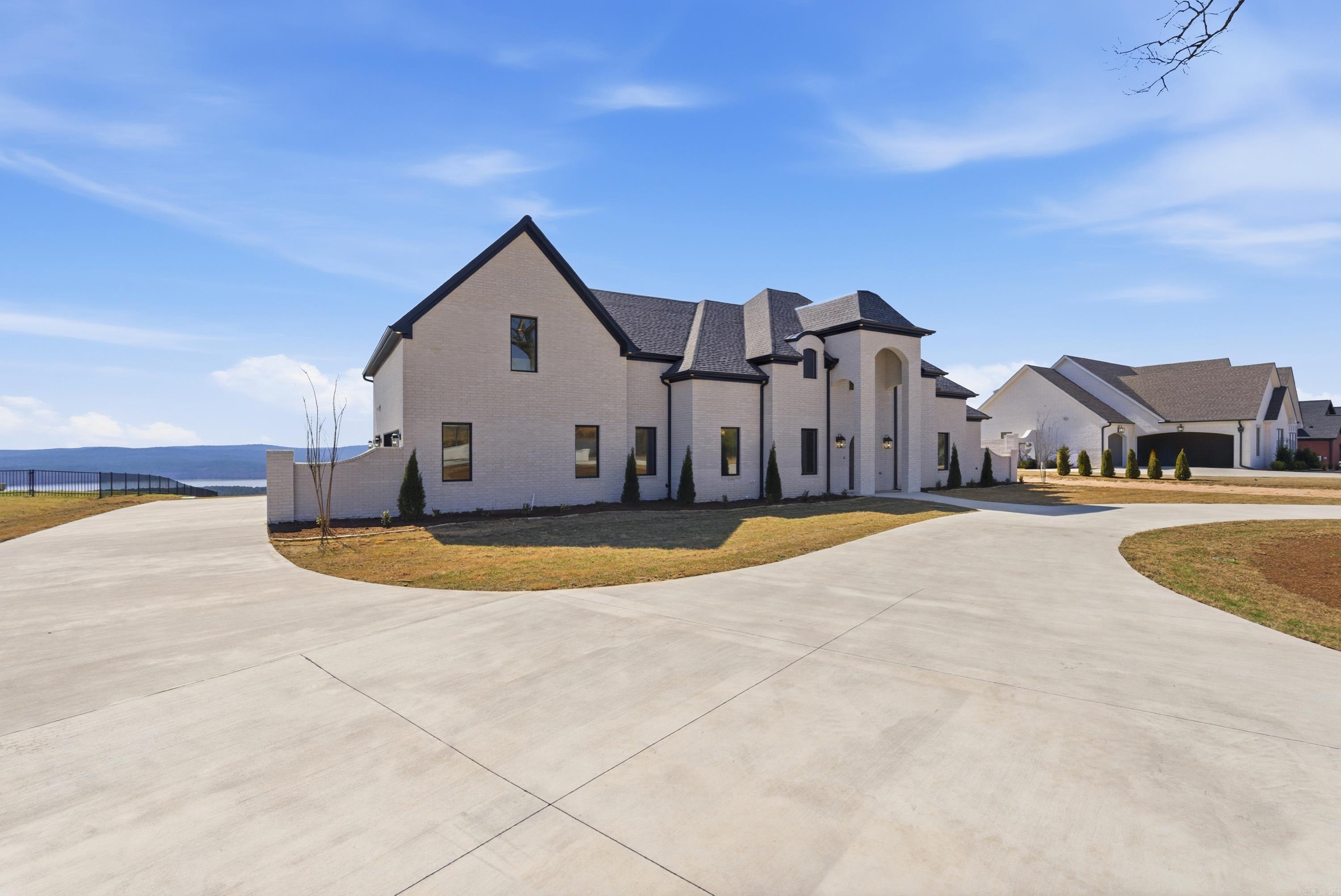 LAKEVIEW WEST - Residential