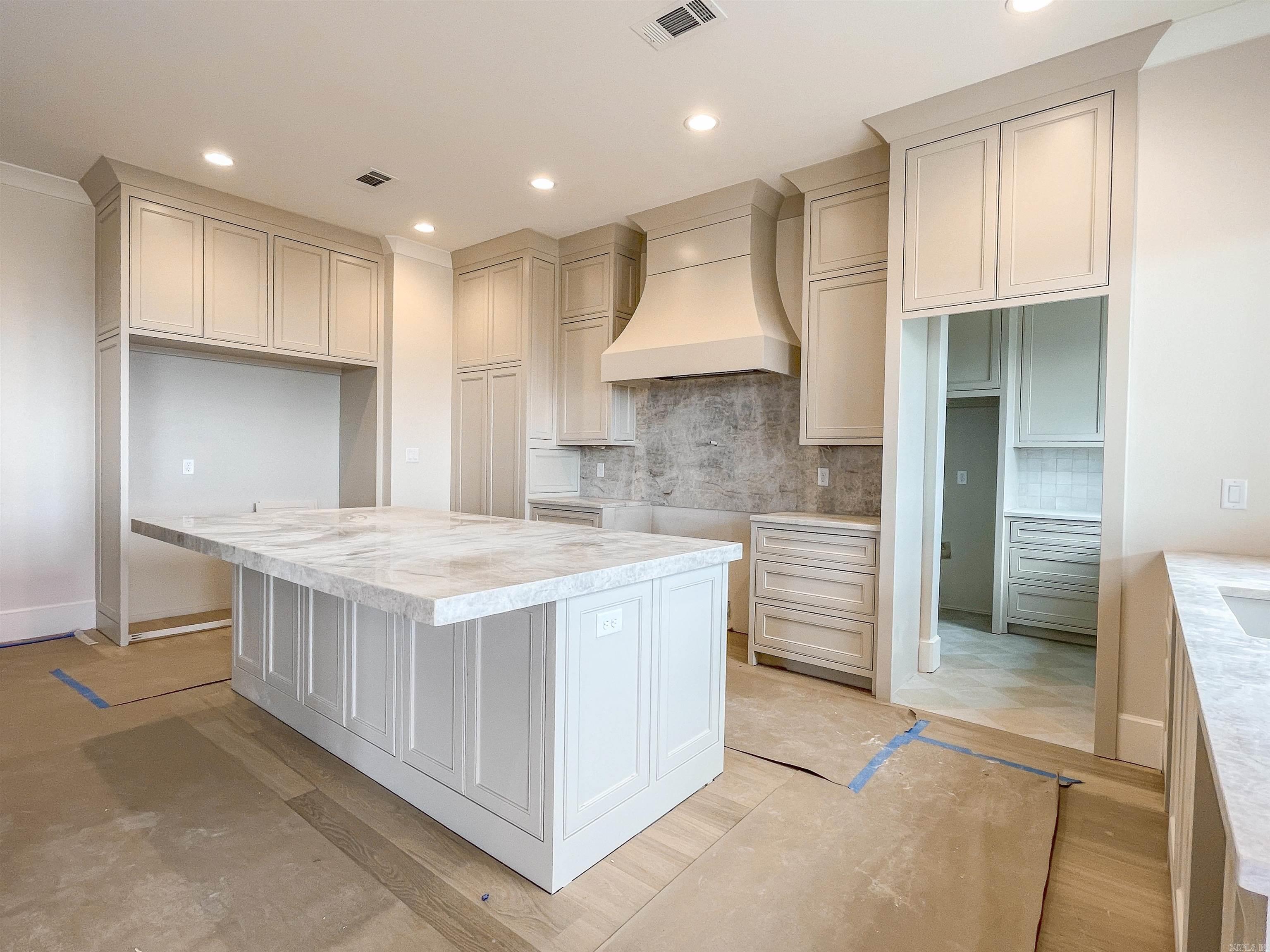 LAKEVIEW WEST - Residential