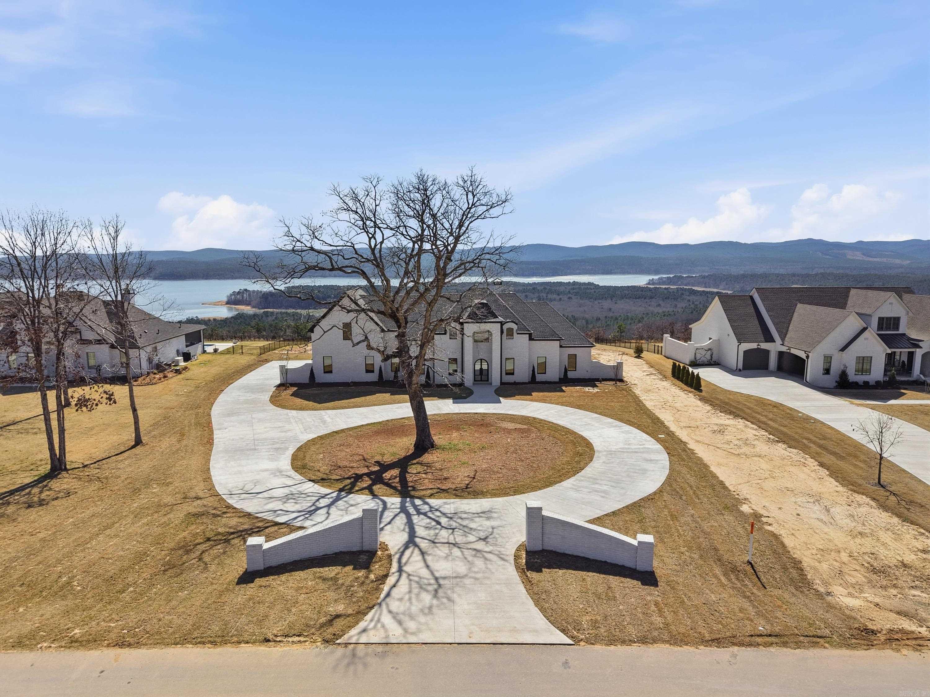 LAKEVIEW WEST - Residential