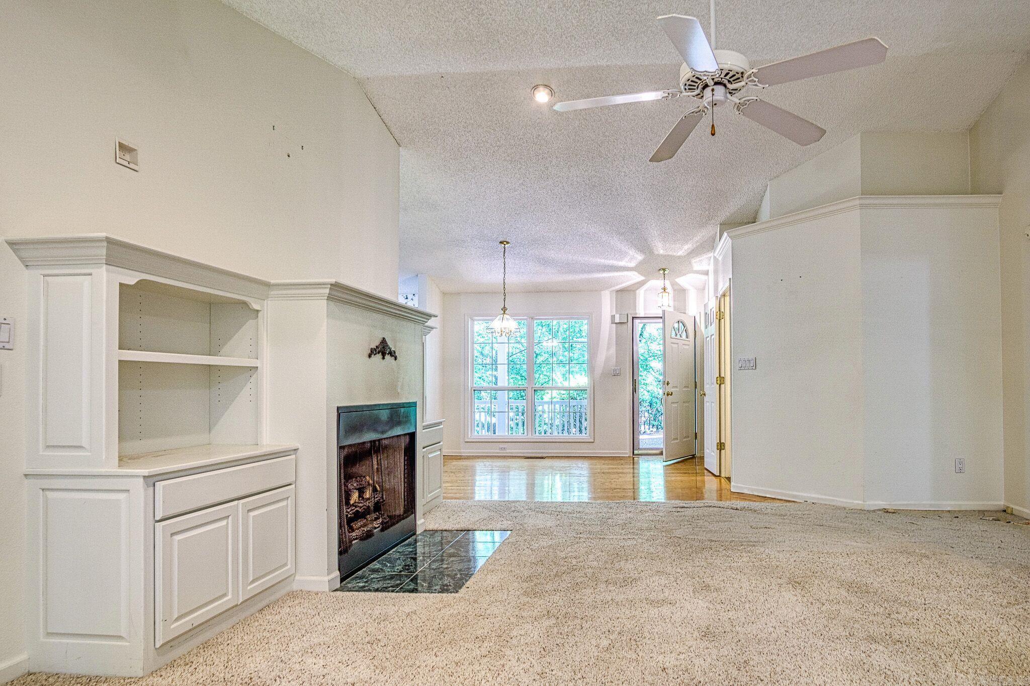 ZAFIRO - Residential