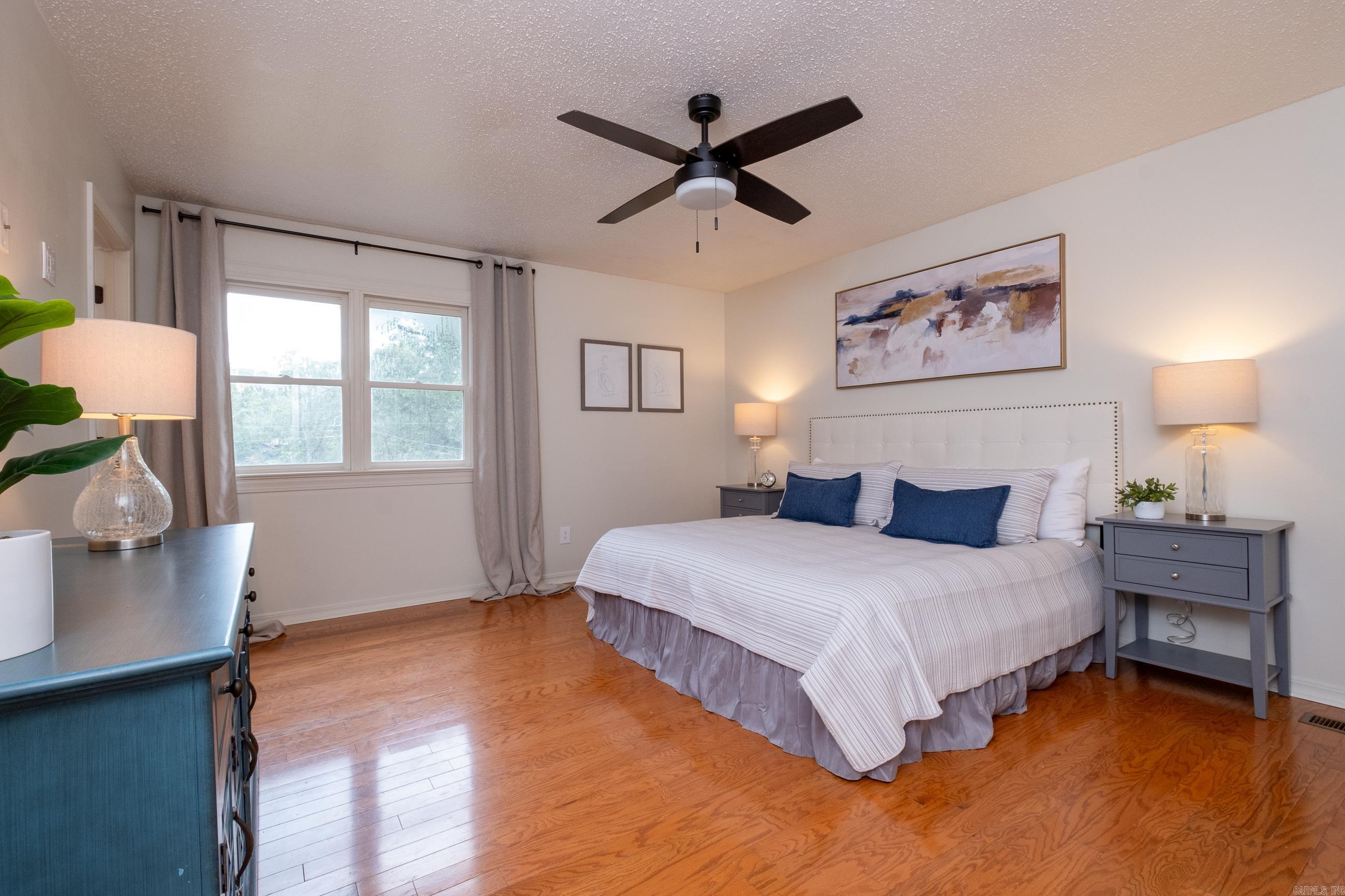 HOLLENBERG - Residential