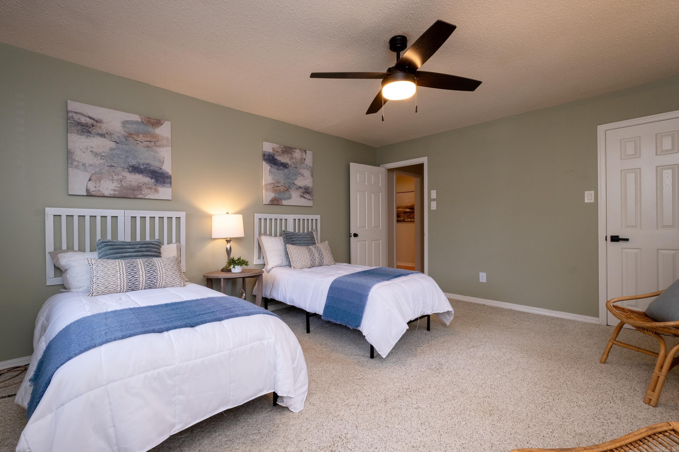 HOLLENBERG - Residential