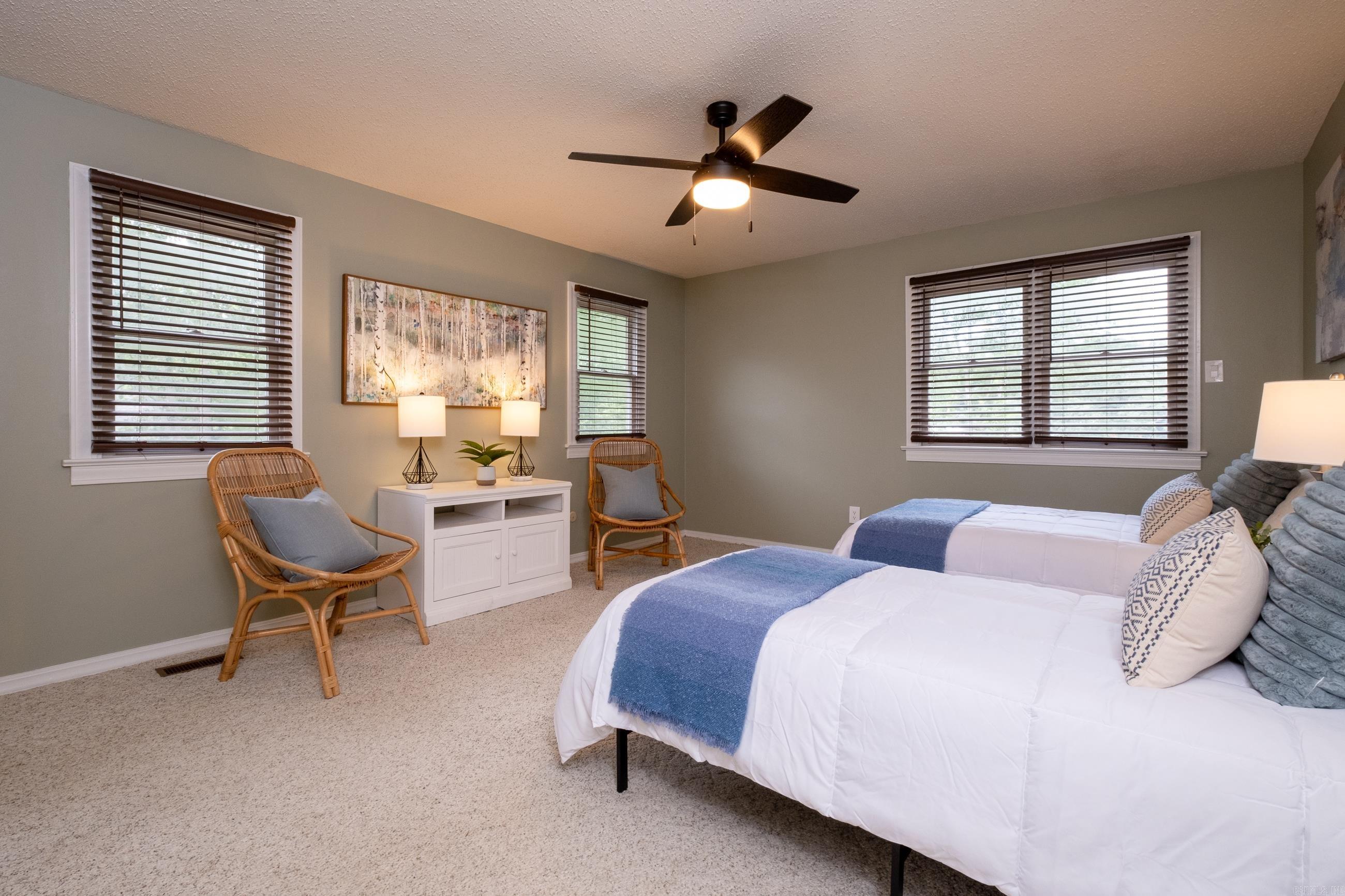 HOLLENBERG - Residential