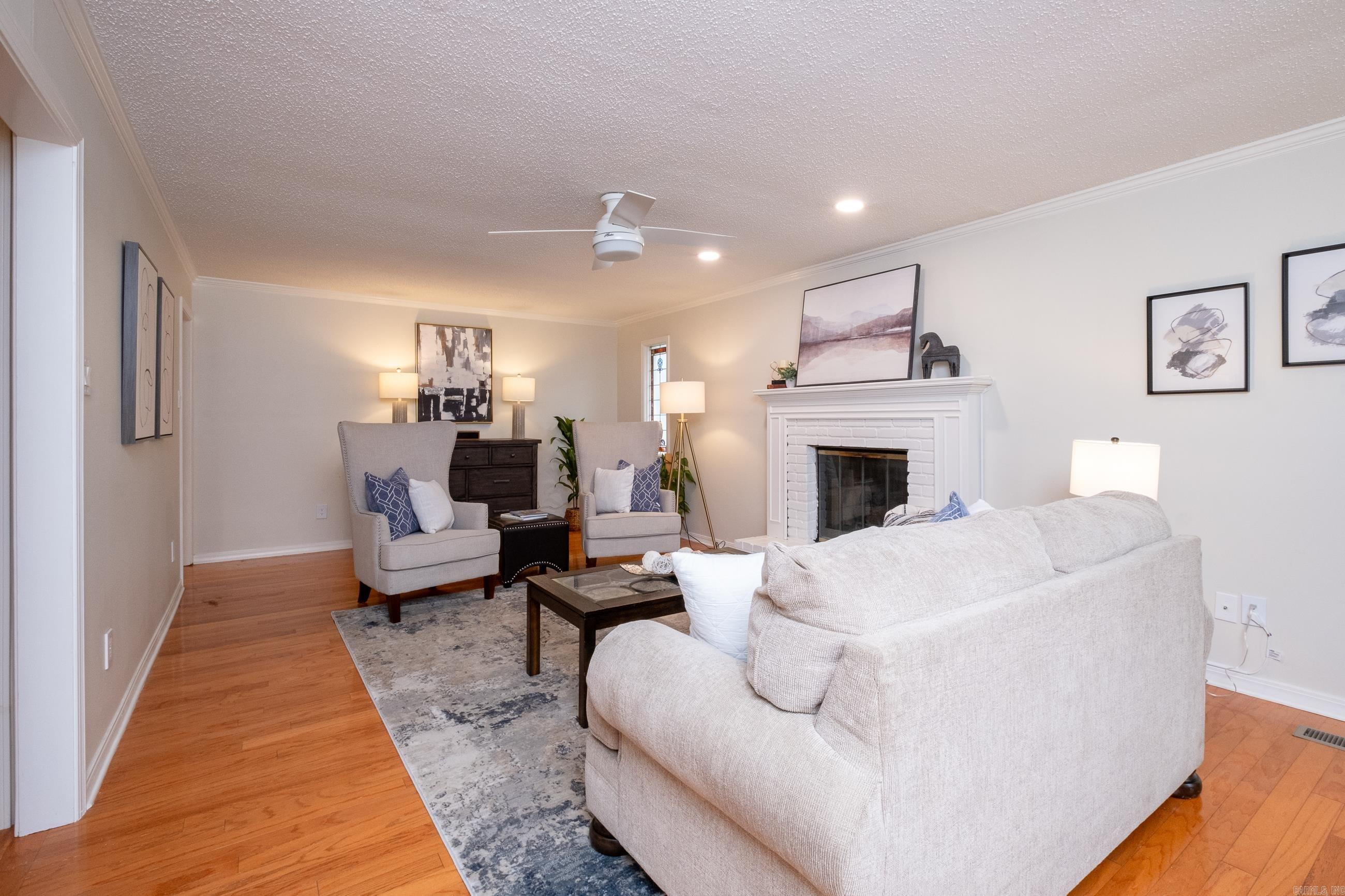 HOLLENBERG - Residential