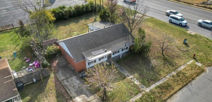 PRIME Commercial Lot, Recently rezoned from R2 to C3. Would be perfect for any business looking for high traffic visibility with +/-41,000 CPD. Lot is 85x117.5 with 85 facing Red Wolf and 117.5 feet facing Kingsbury. . Situated on the corner of Redwolf Blvd and Kingsbury St., just minutes from ASU! Centrally located to all Jonesboro has to offer with tons of shopping, restaurants, malls, and amenities. Call me or your favorite agent today to jump on this one-of-a-kind opportunity!