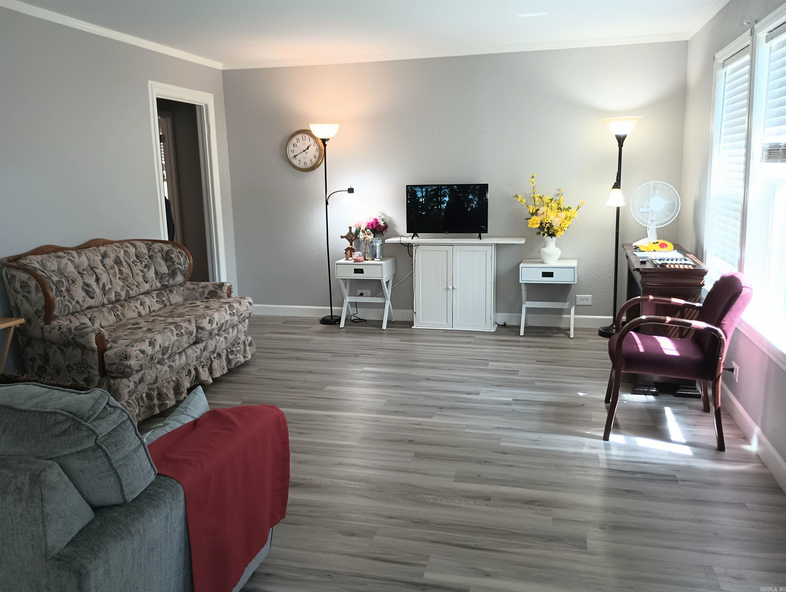 WEST END - Residential