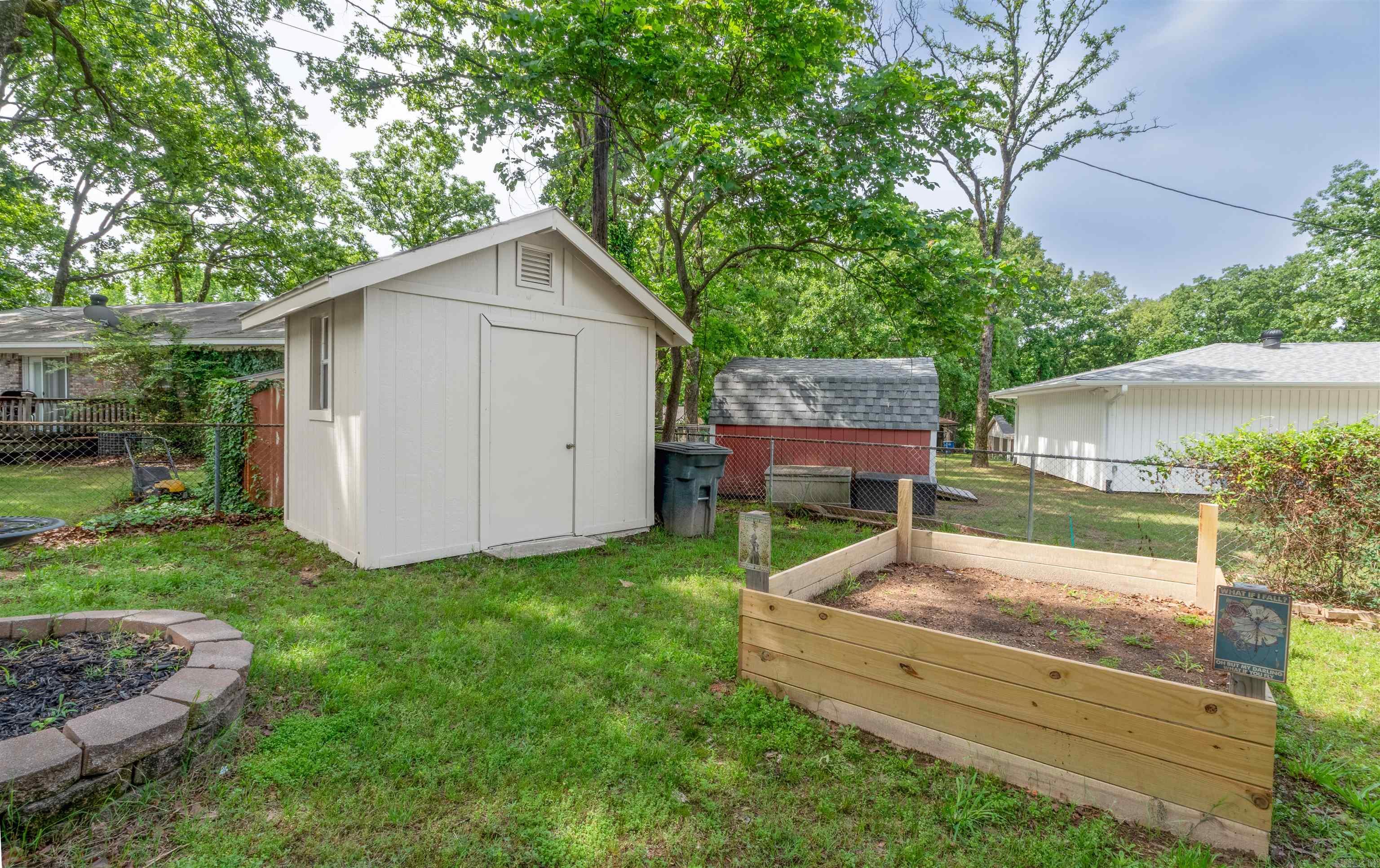INDIAN HILLS - Residential