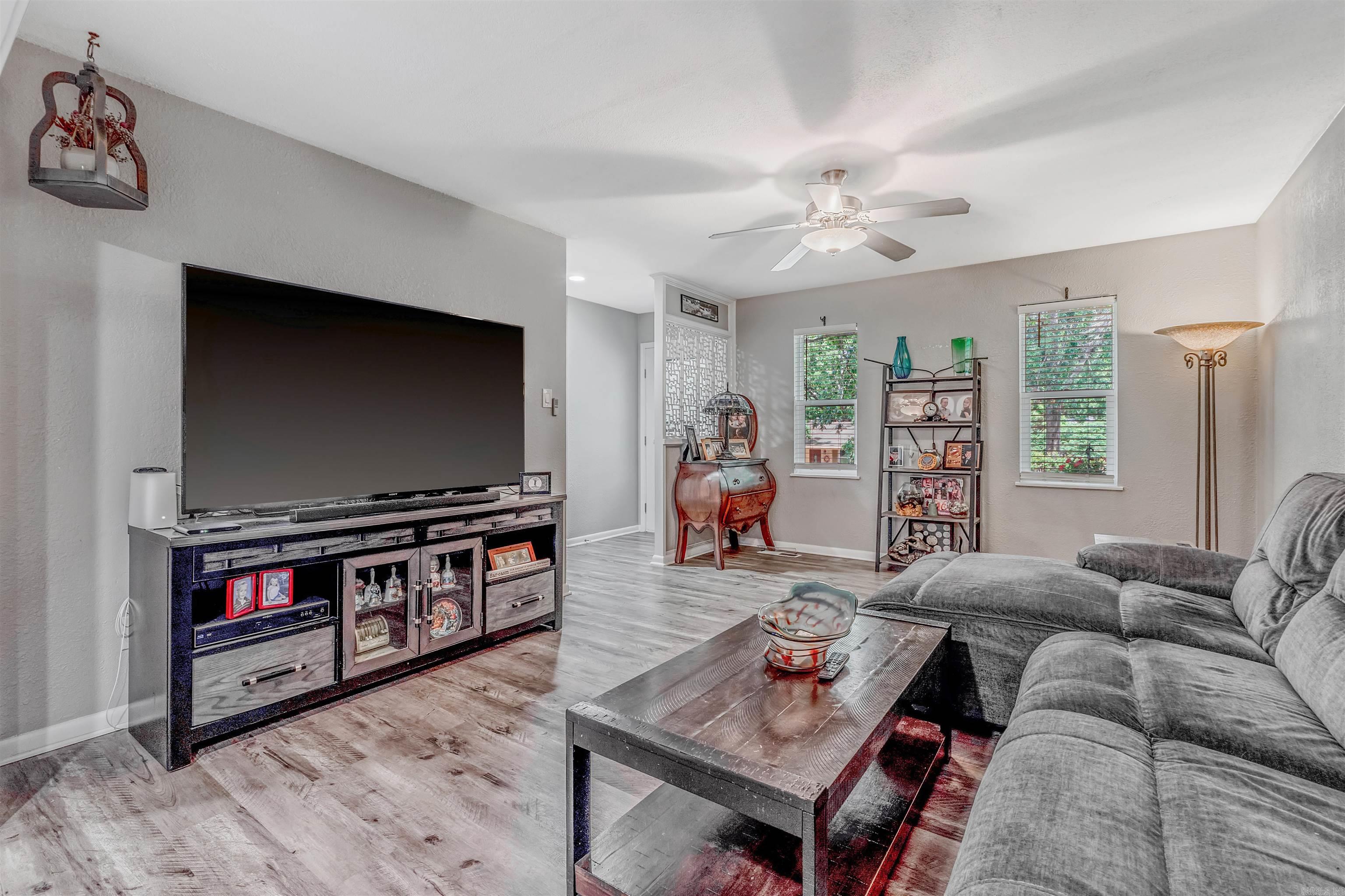 INDIAN HILLS - Residential