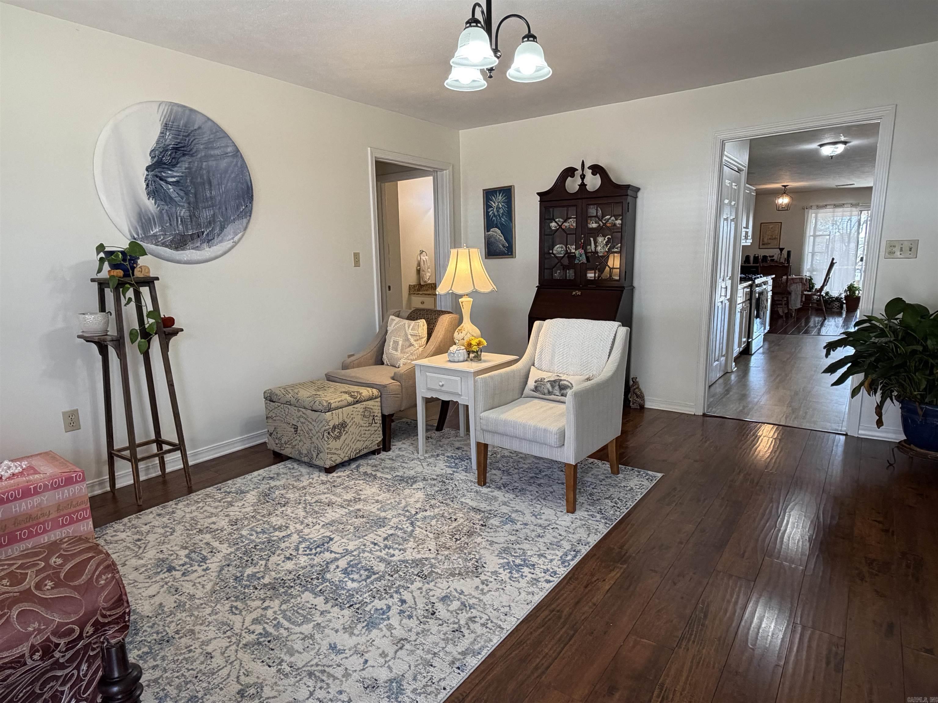 RIVER OAKS COMMONS - Residential