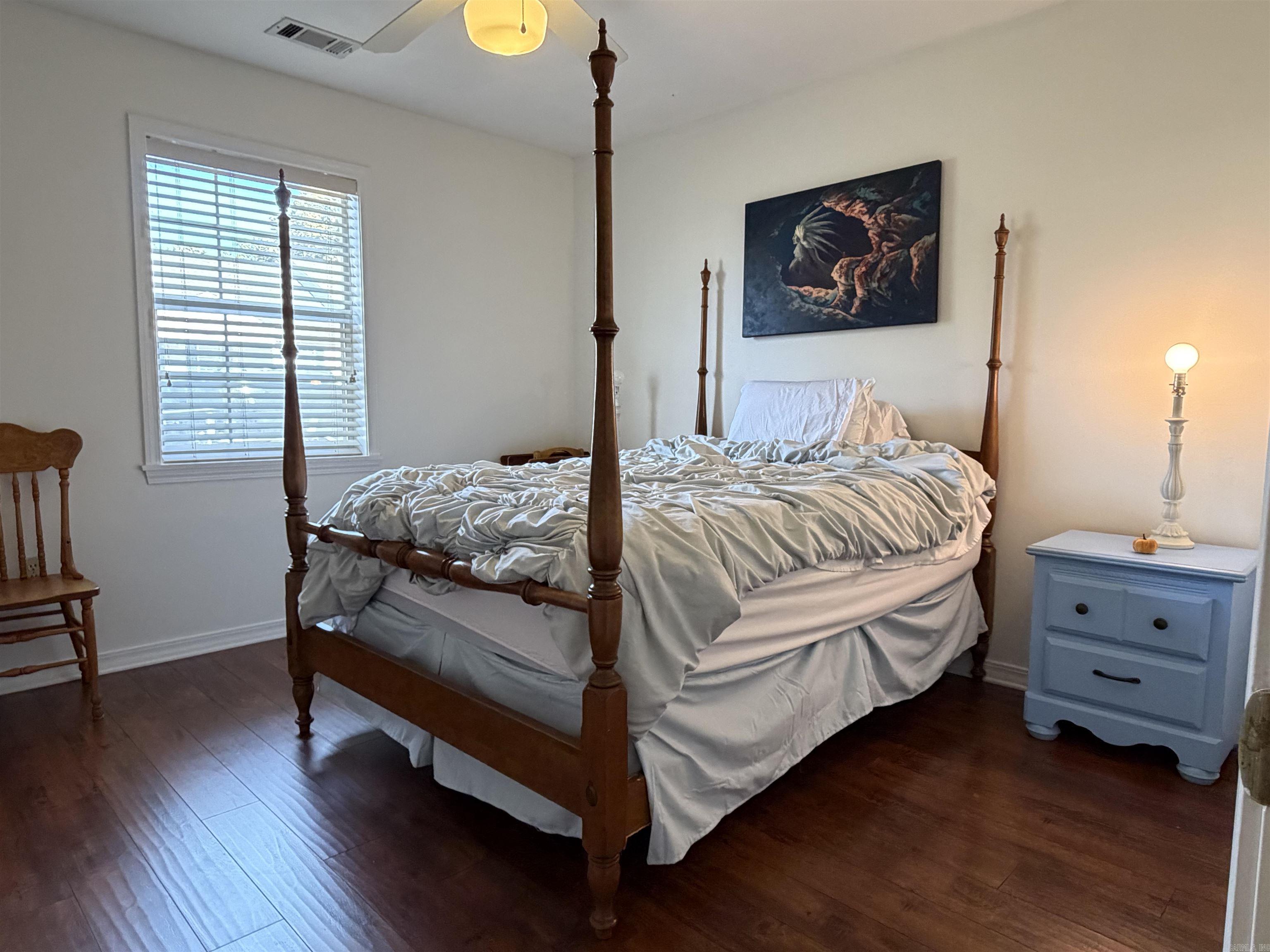 RIVER OAKS COMMONS - Residential