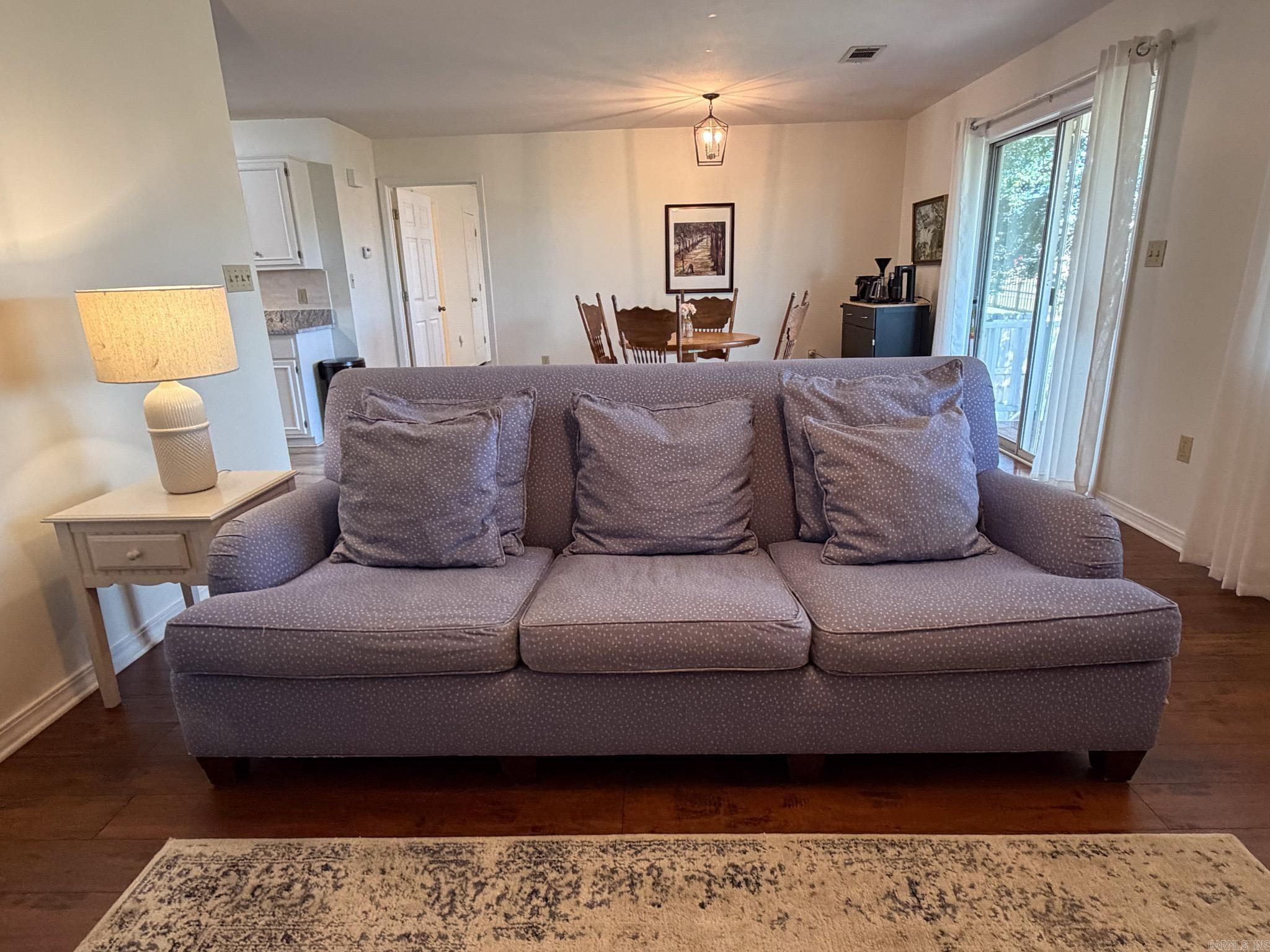 RIVER OAKS COMMONS - Residential