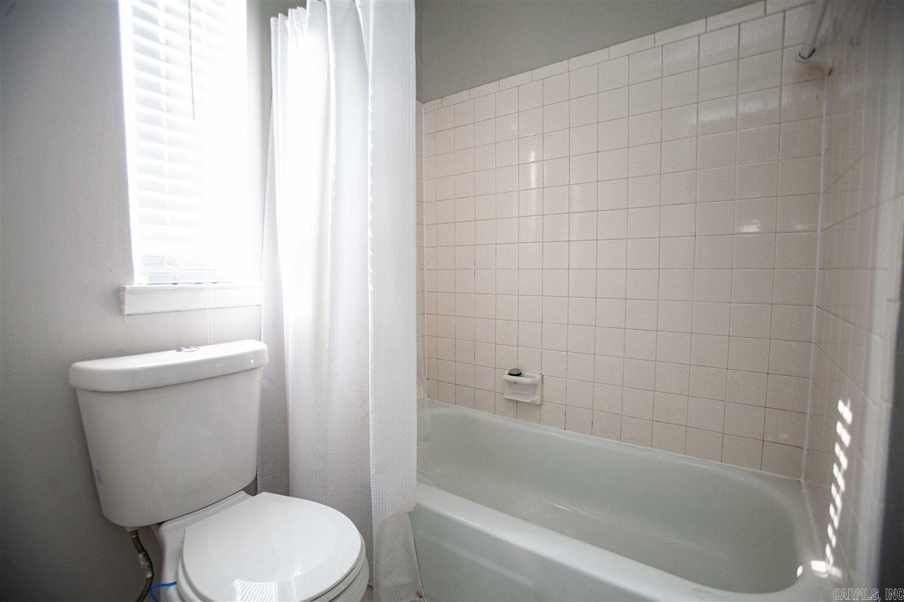 Hill Crest - Residential Lease