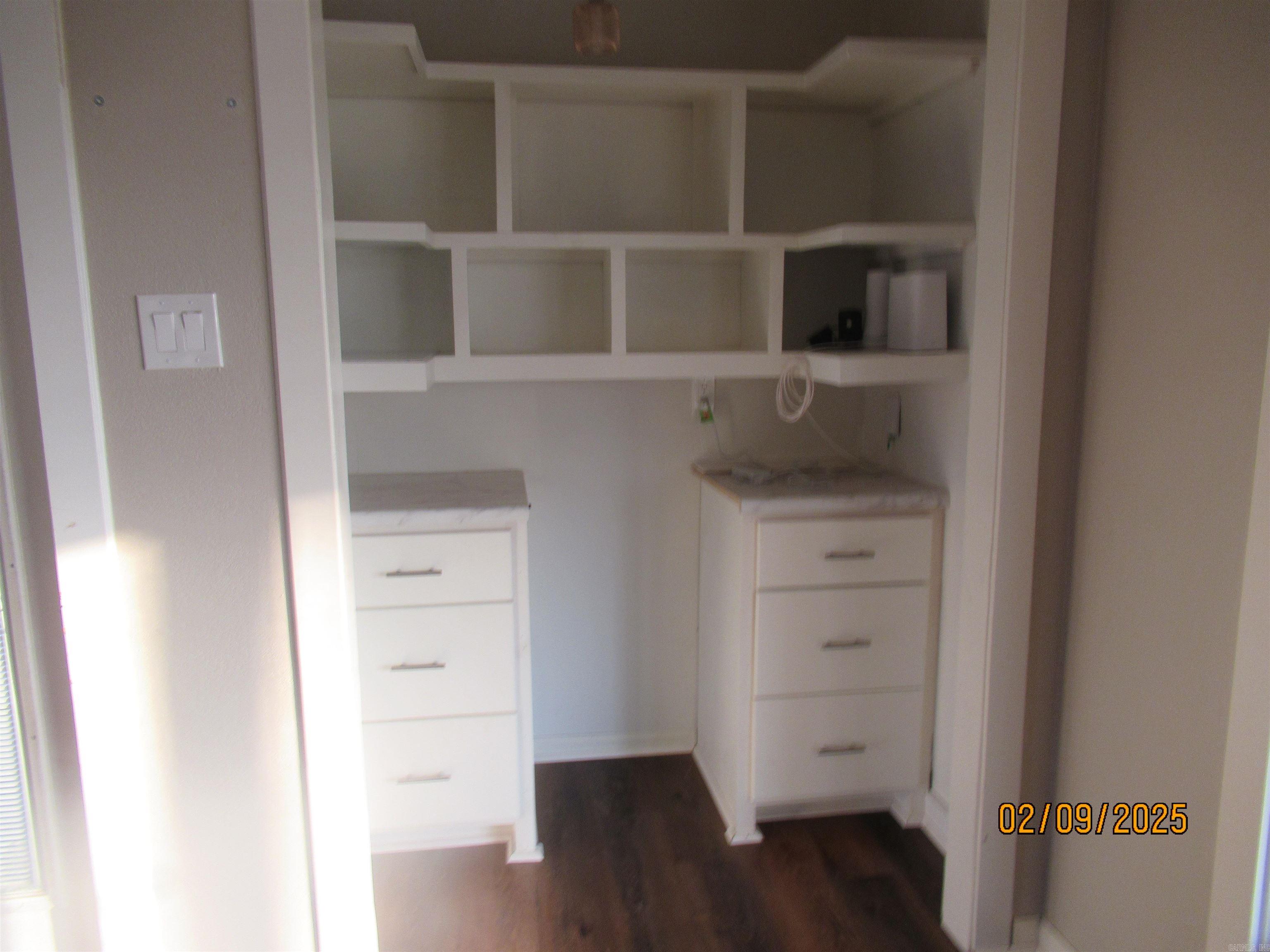 INDIAN HILLS - Residential