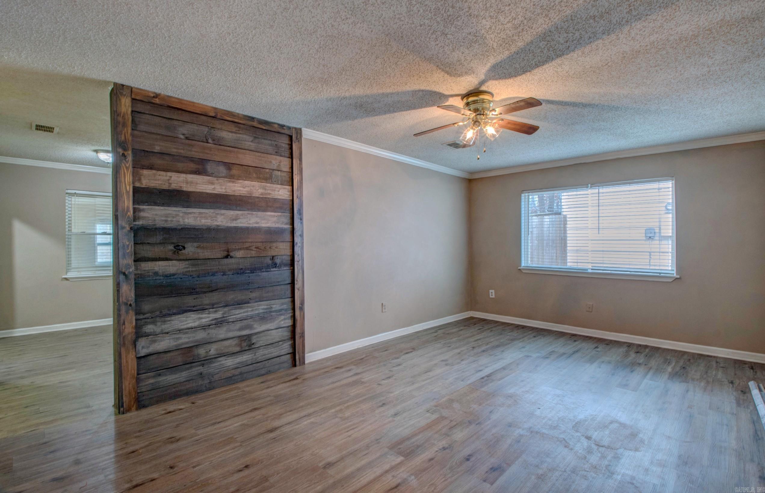 KELLOGG LAKE EST - Residential