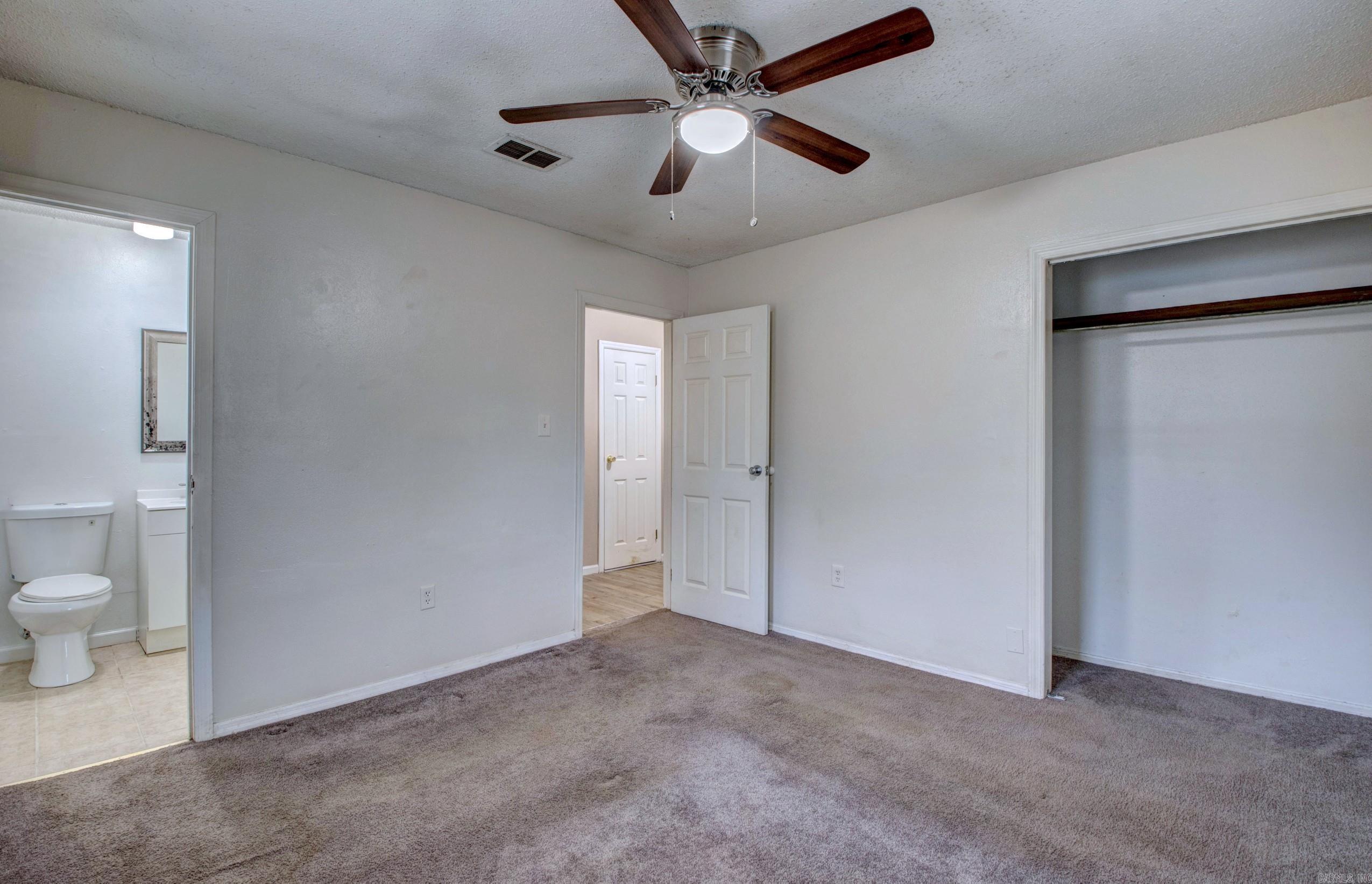 KELLOGG LAKE EST - Residential