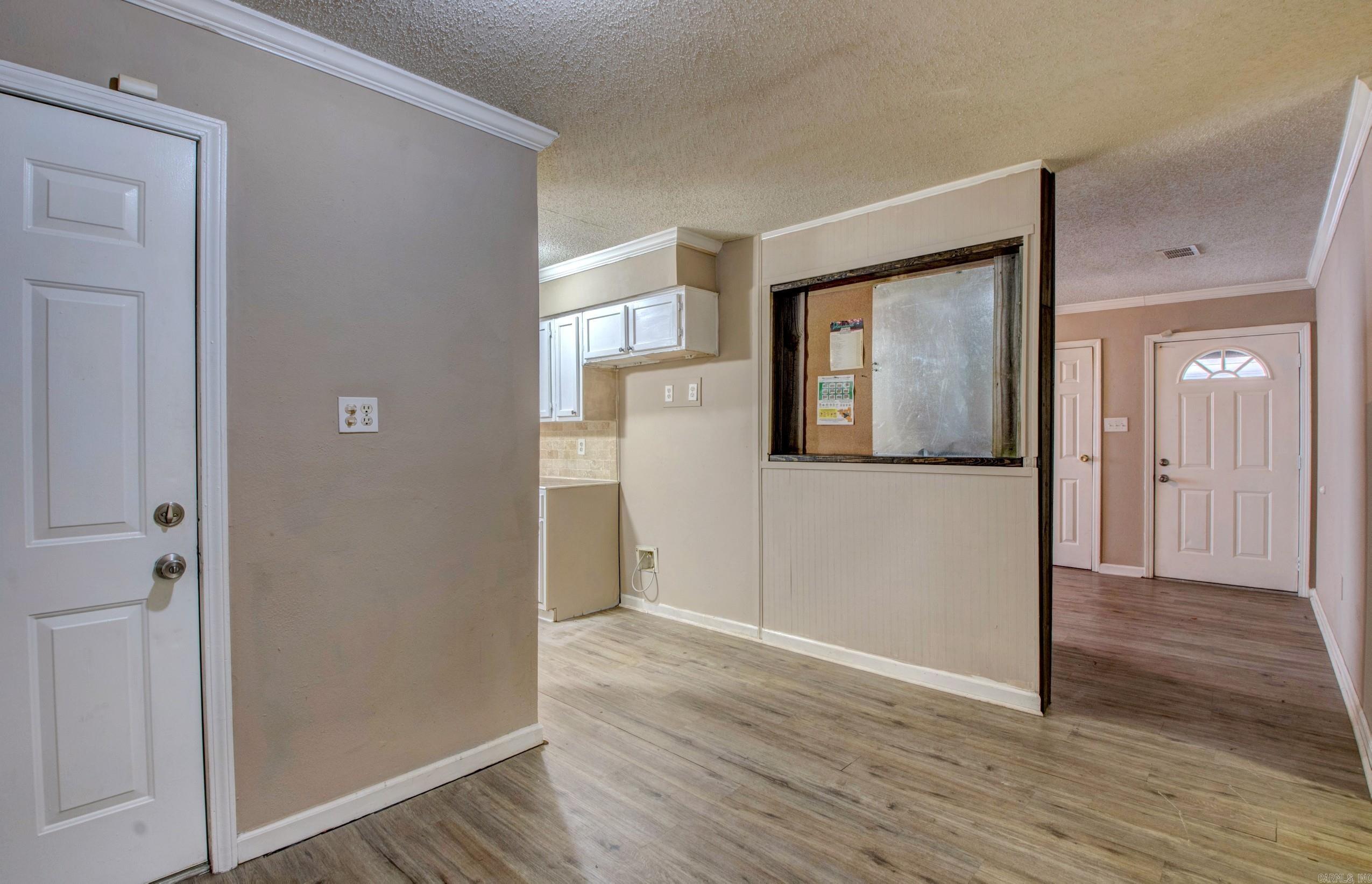 KELLOGG LAKE EST - Residential