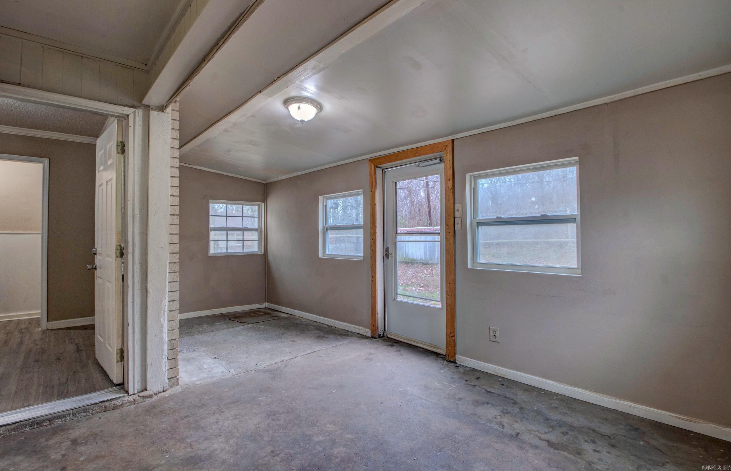 KELLOGG LAKE EST - Residential