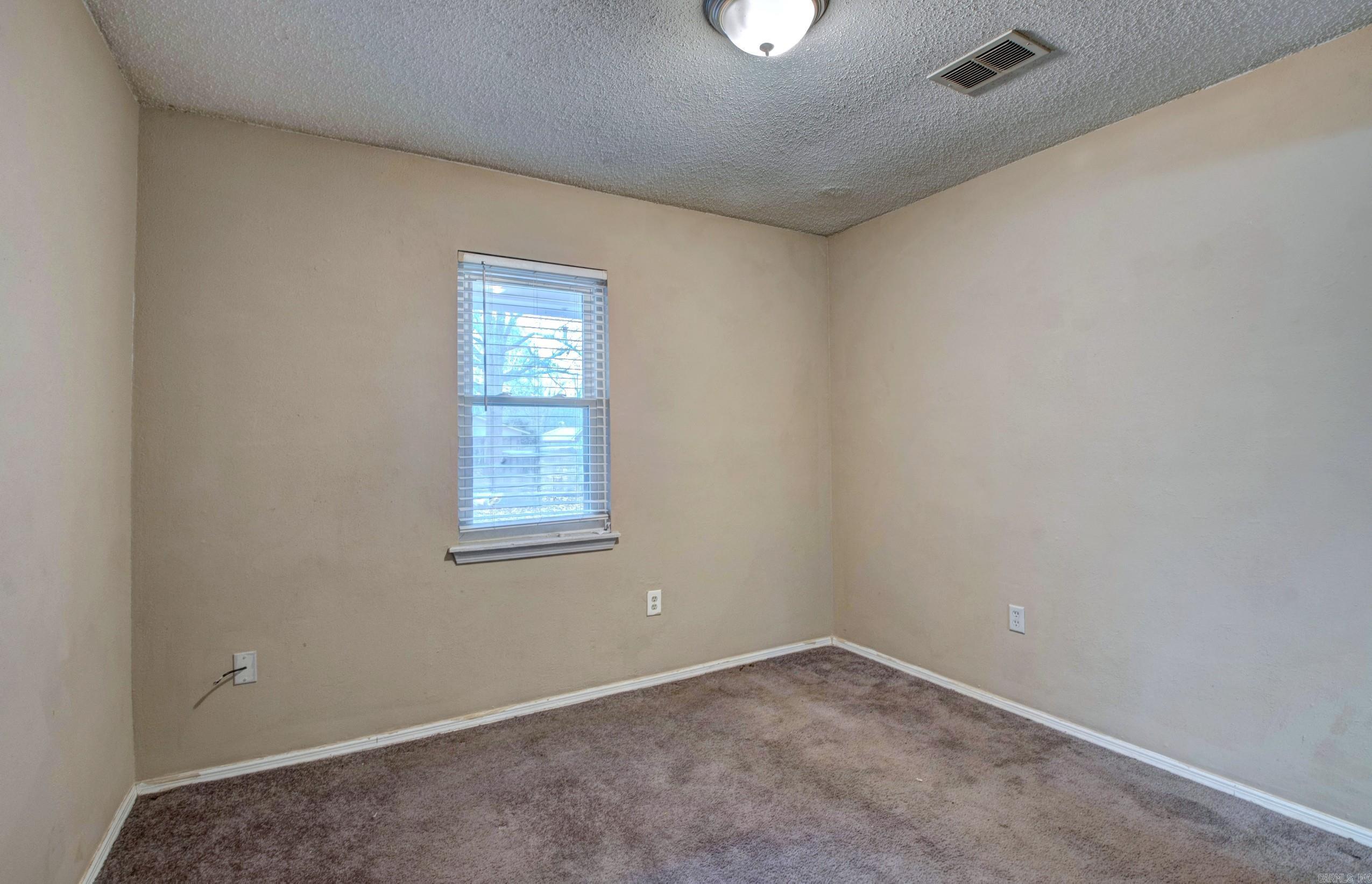 KELLOGG LAKE EST - Residential