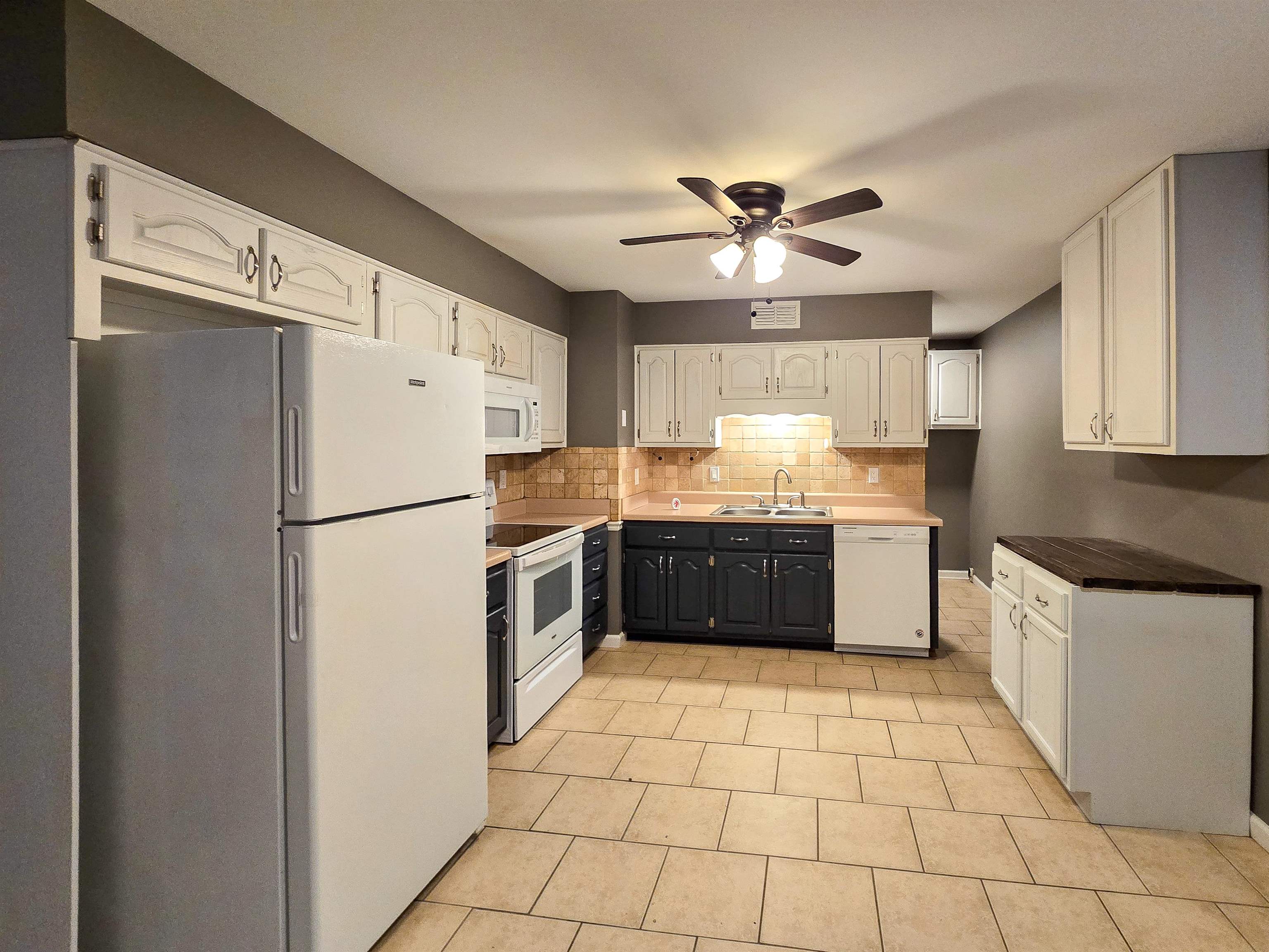 WILLOW OAKS - Residential