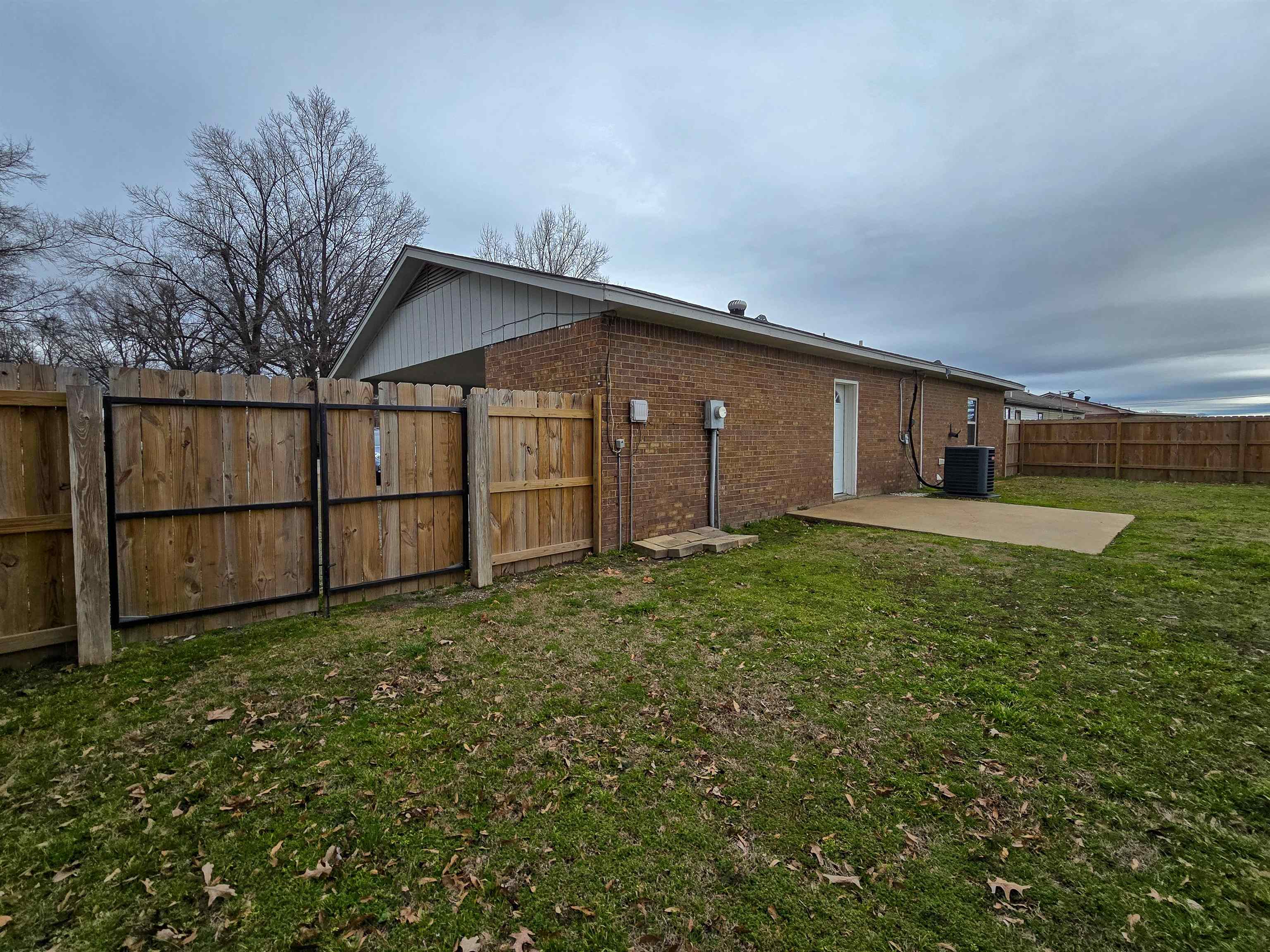 WILLOW OAKS - Residential