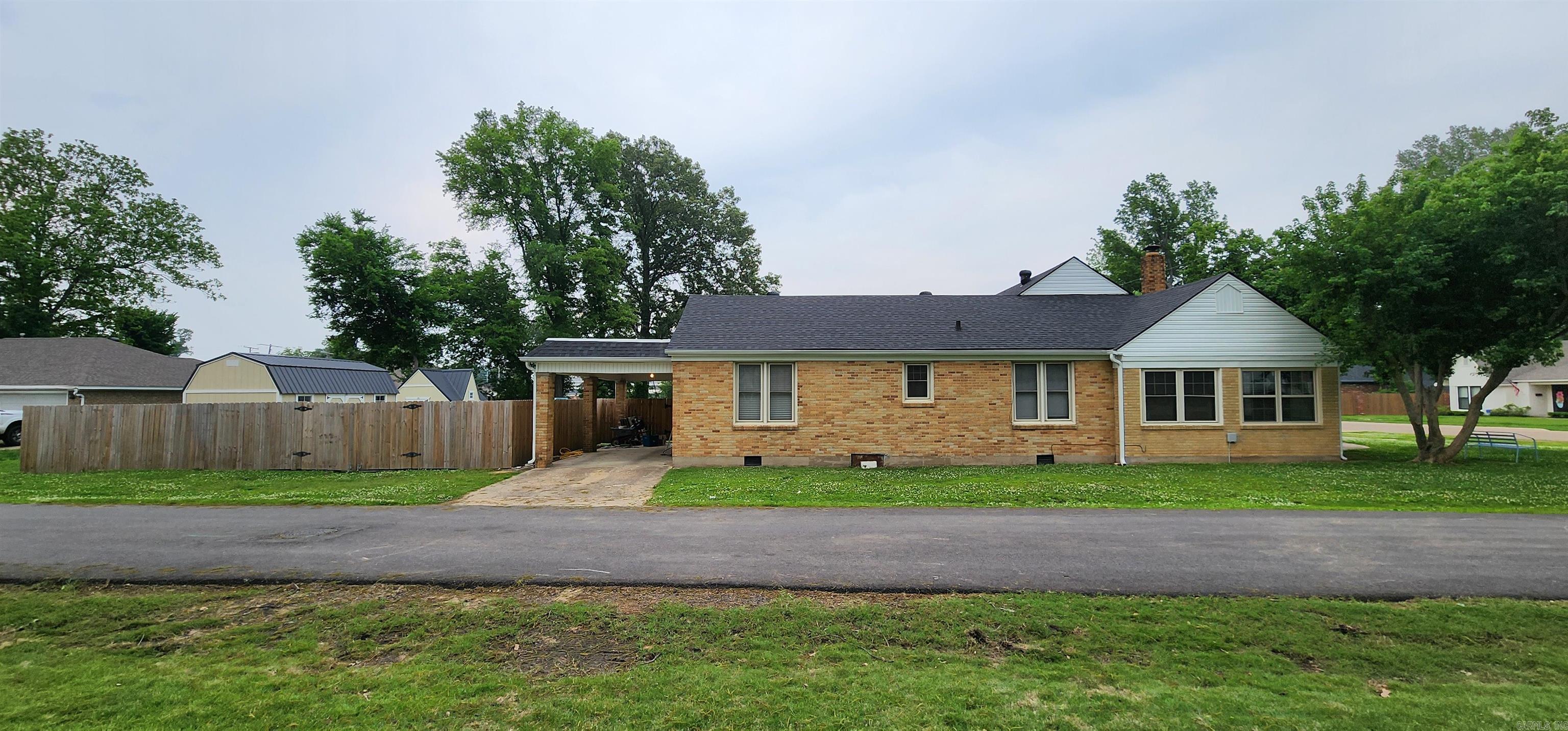 ROBERTSONS SUBDIVISION - Residential