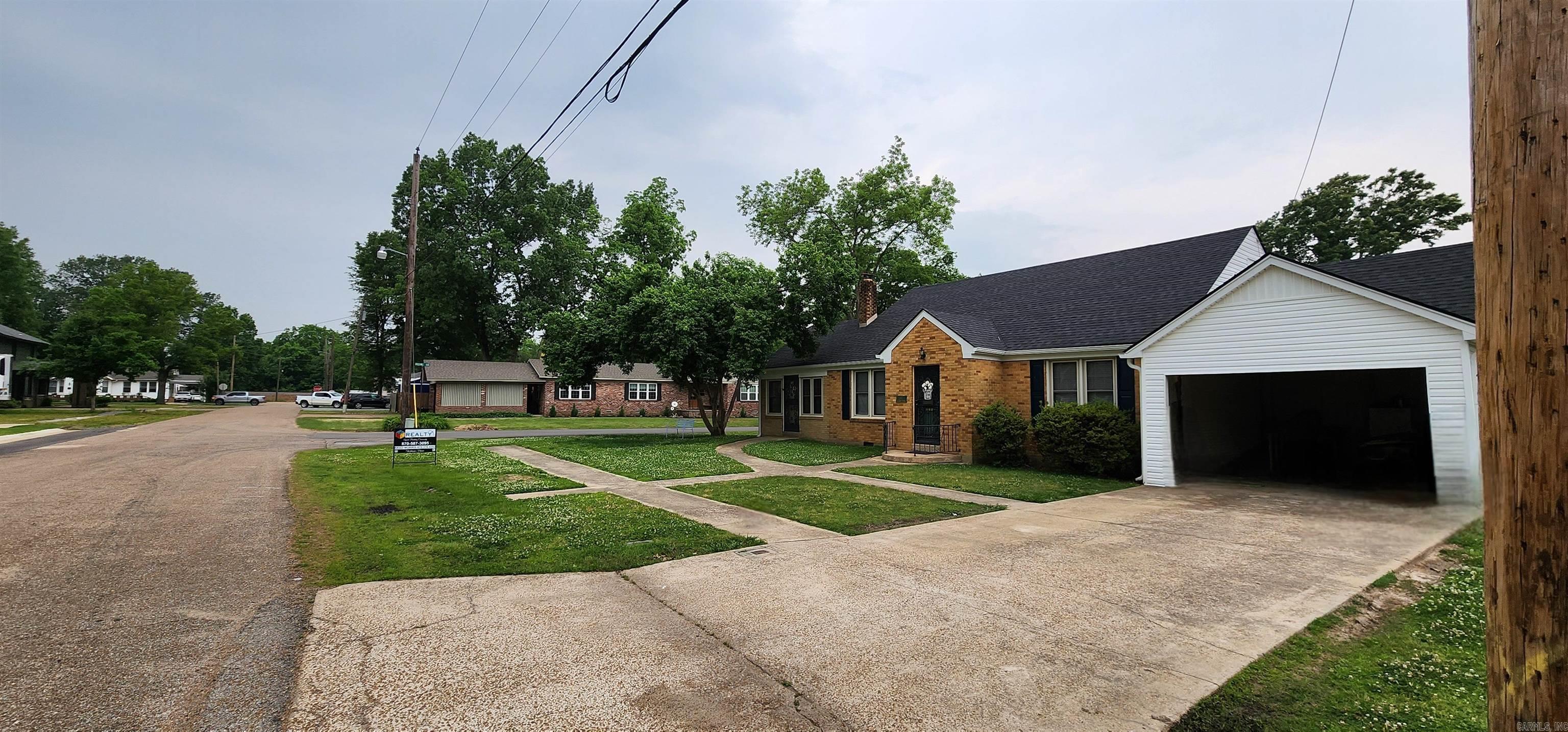 ROBERTSONS SUBDIVISION - Residential